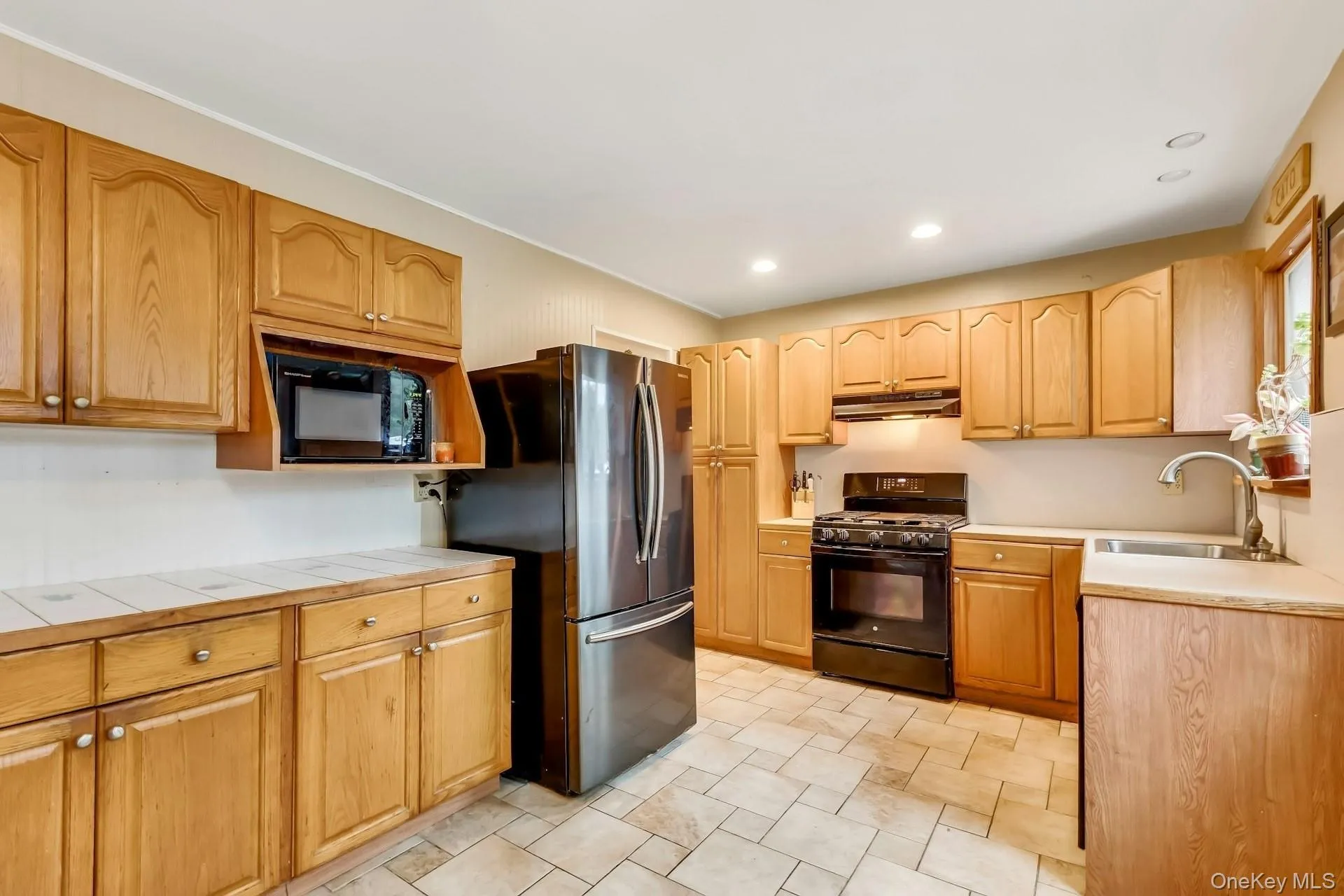 10 Brian Drive, Islip, NY, 3 Bedrooms Bedrooms, 6 Rooms Rooms,1 BathroomBathrooms,Residential,For Rent,Brian,0,KEY1017918 10 Brian Drive, Islip, NY, 3 Bedrooms Bedrooms, 6 Rooms Rooms,1 BathroomBathrooms,Residential,For Rent,Brian,0,KEY1017918