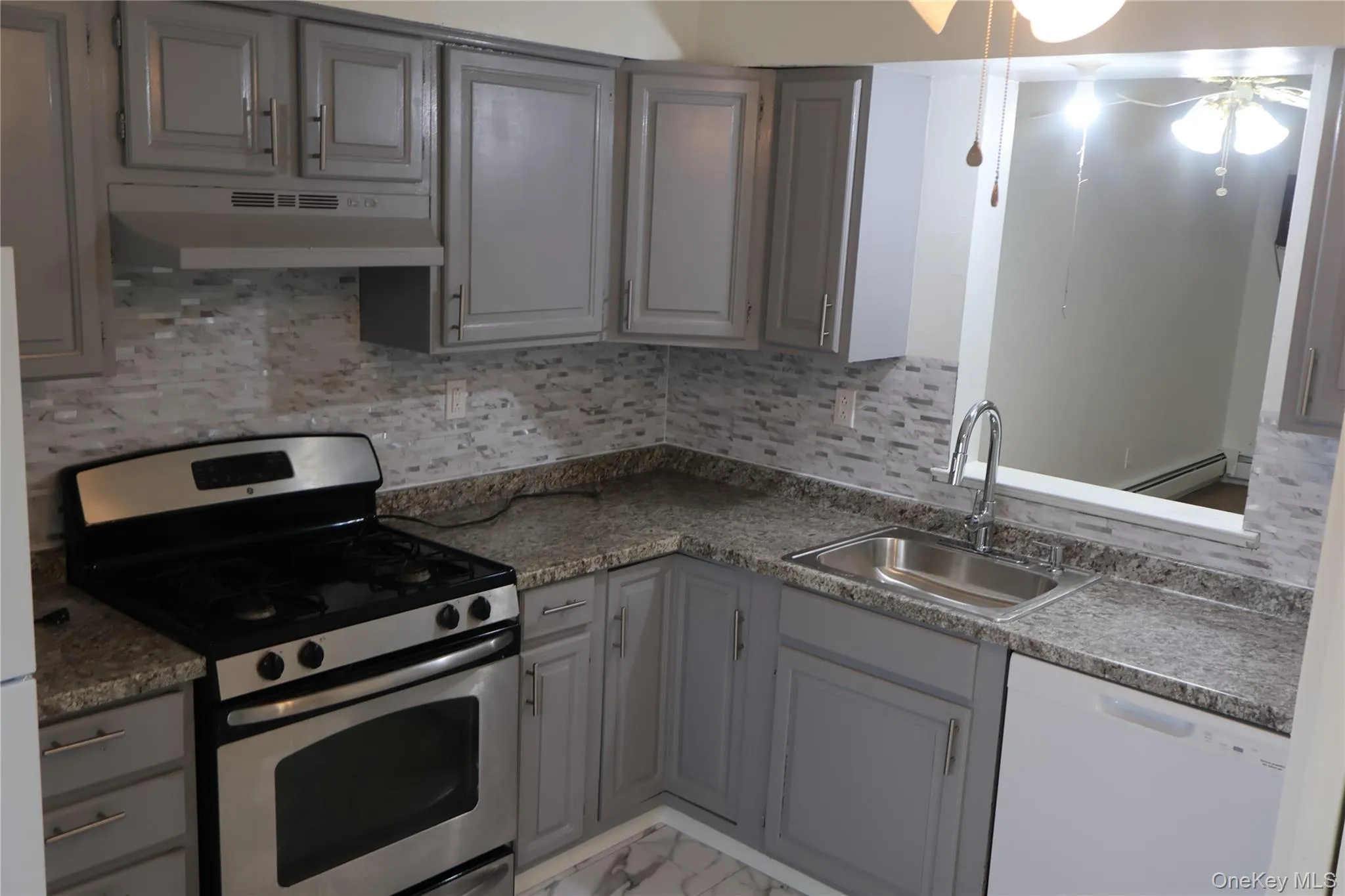 722 Silver Lake Scotchtown Road, Middletown, NY, 3 Bedrooms Bedrooms, 7 Rooms Rooms,1 BathroomBathrooms,Residential,For Rent,Silver Lake Scotchtown,0,KEY1017919 722 Silver Lake Scotchtown Road, Middletown, NY, 3 Bedrooms Bedrooms, 7 Rooms Rooms,1 BathroomBathrooms,Residential,For Rent,Silver Lake Scotchtown,0,KEY1017919