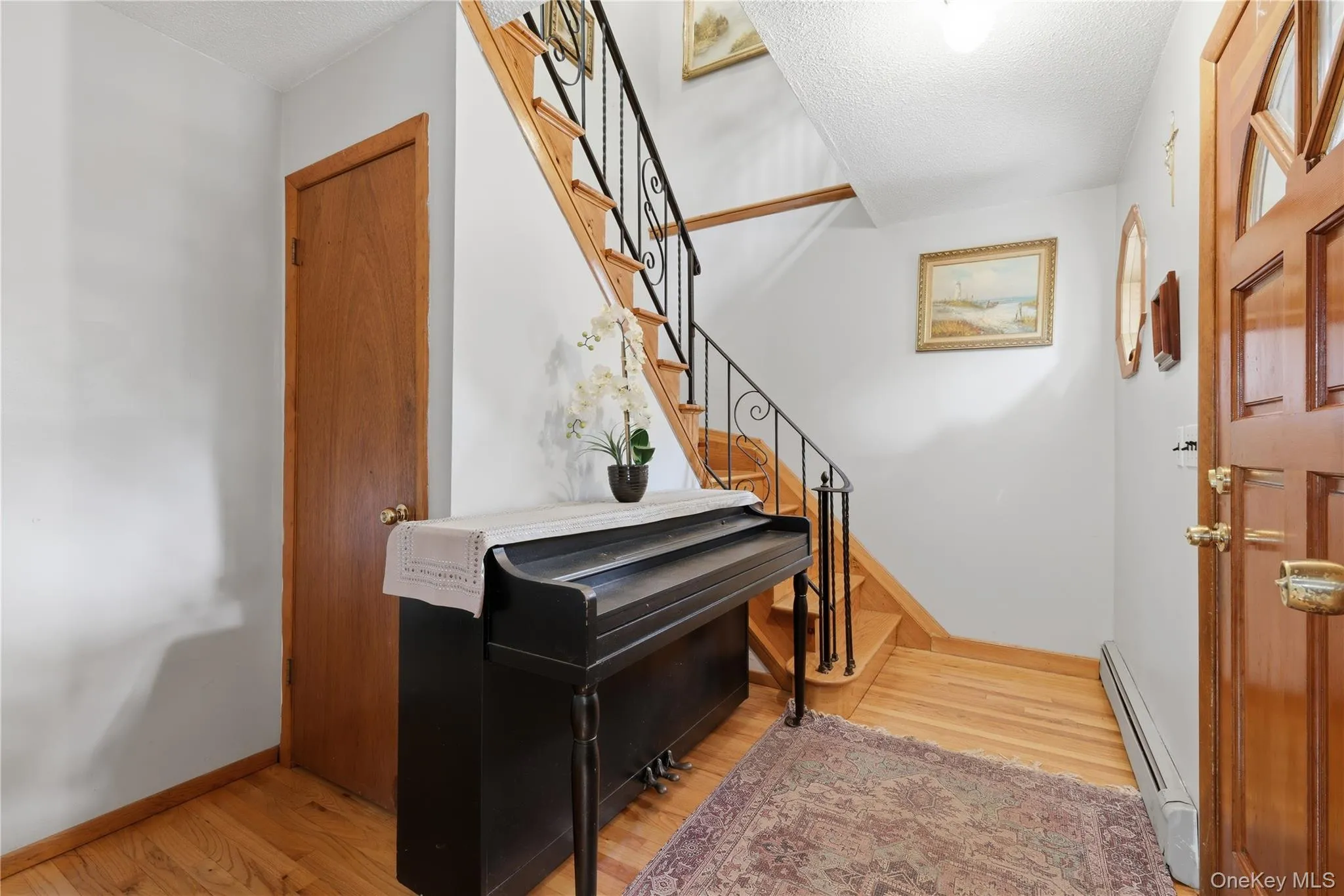 122 Irving Avenue, North Hempstead, NY, 5 Bedrooms Bedrooms, 11 Rooms Rooms,3 BathroomsBathrooms,Residential,For Rent,Irving,0,1017921 122 Irving Avenue, North Hempstead, NY, 5 Bedrooms Bedrooms, 11 Rooms Rooms,3 BathroomsBathrooms,Residential,For Rent,Irving,0,1017921