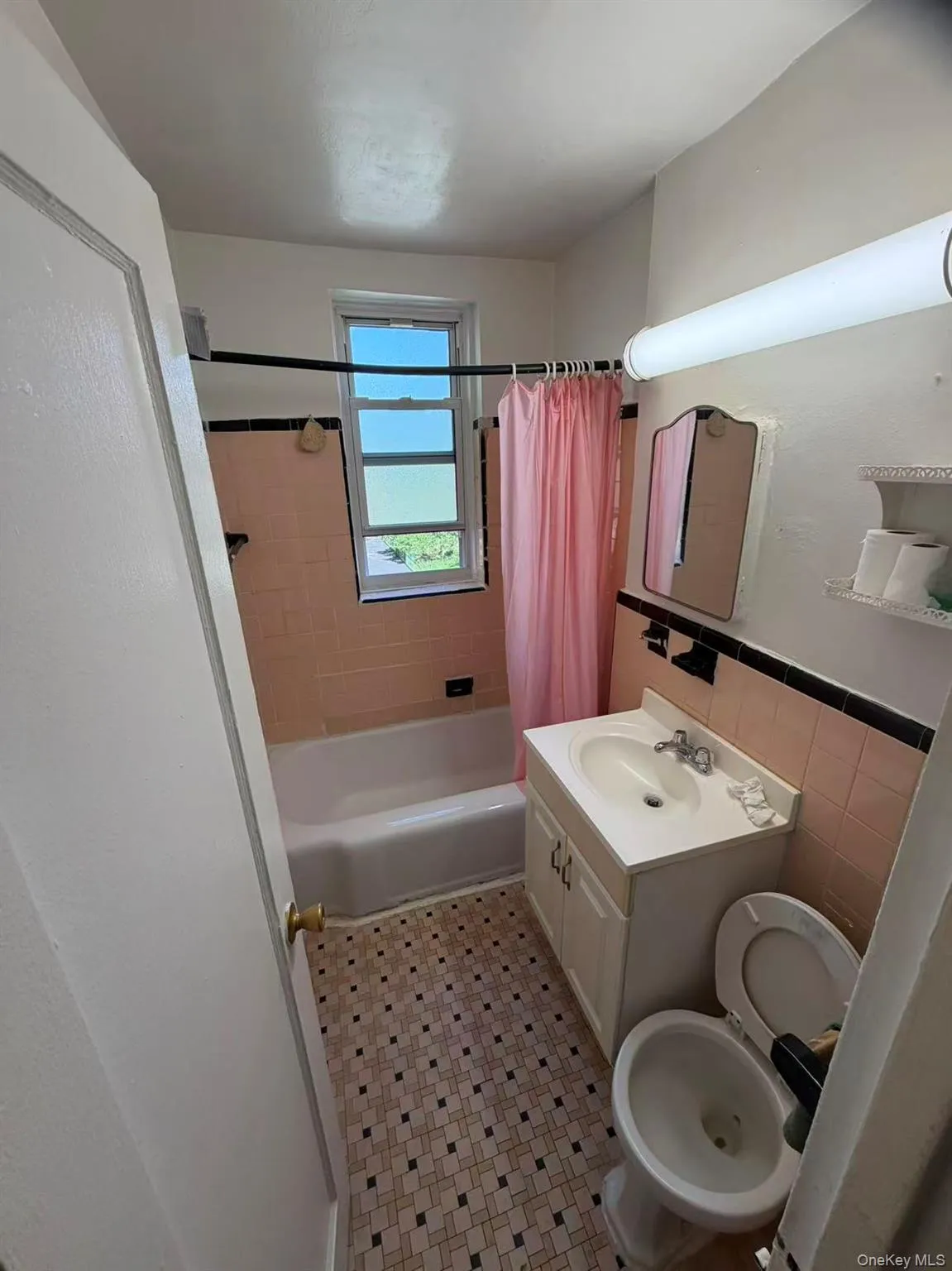 14444 41st Avenue, New York, NY, 1 Bedroom Bedrooms, 3 Rooms Rooms,1 BathroomBathrooms,Residential,For Rent,41st,0,KEY1017926 14444 41st Avenue, New York, NY, 1 Bedroom Bedrooms, 3 Rooms Rooms,1 BathroomBathrooms,Residential,For Rent,41st,0,KEY1017926