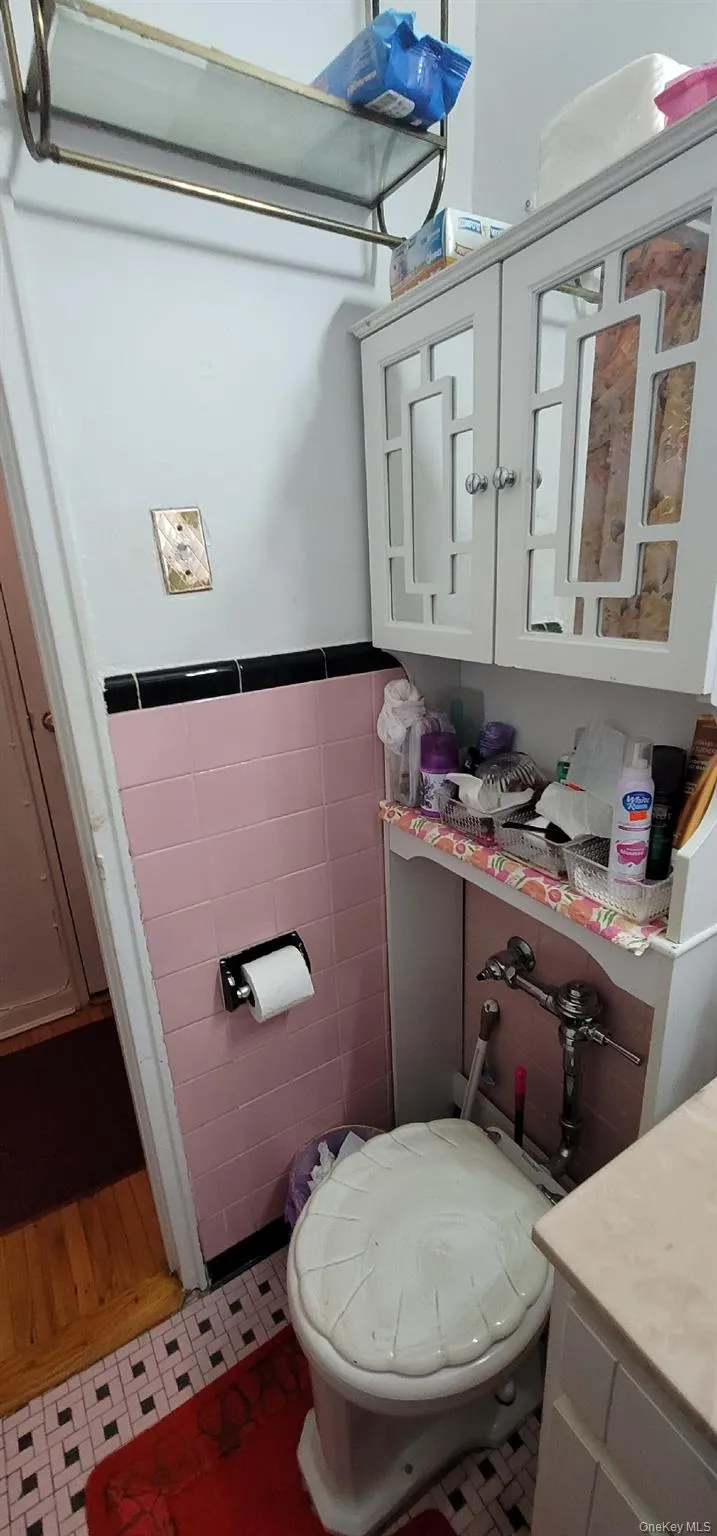 112-25 34th Avenue, New York, NY, 1 Bedroom Bedrooms, 3 Rooms Rooms,1 BathroomBathrooms,Residential,For Rent,34th,0,KEY1017928 112-25 34th Avenue, New York, NY, 1 Bedroom Bedrooms, 3 Rooms Rooms,1 BathroomBathrooms,Residential,For Rent,34th,0,KEY1017928