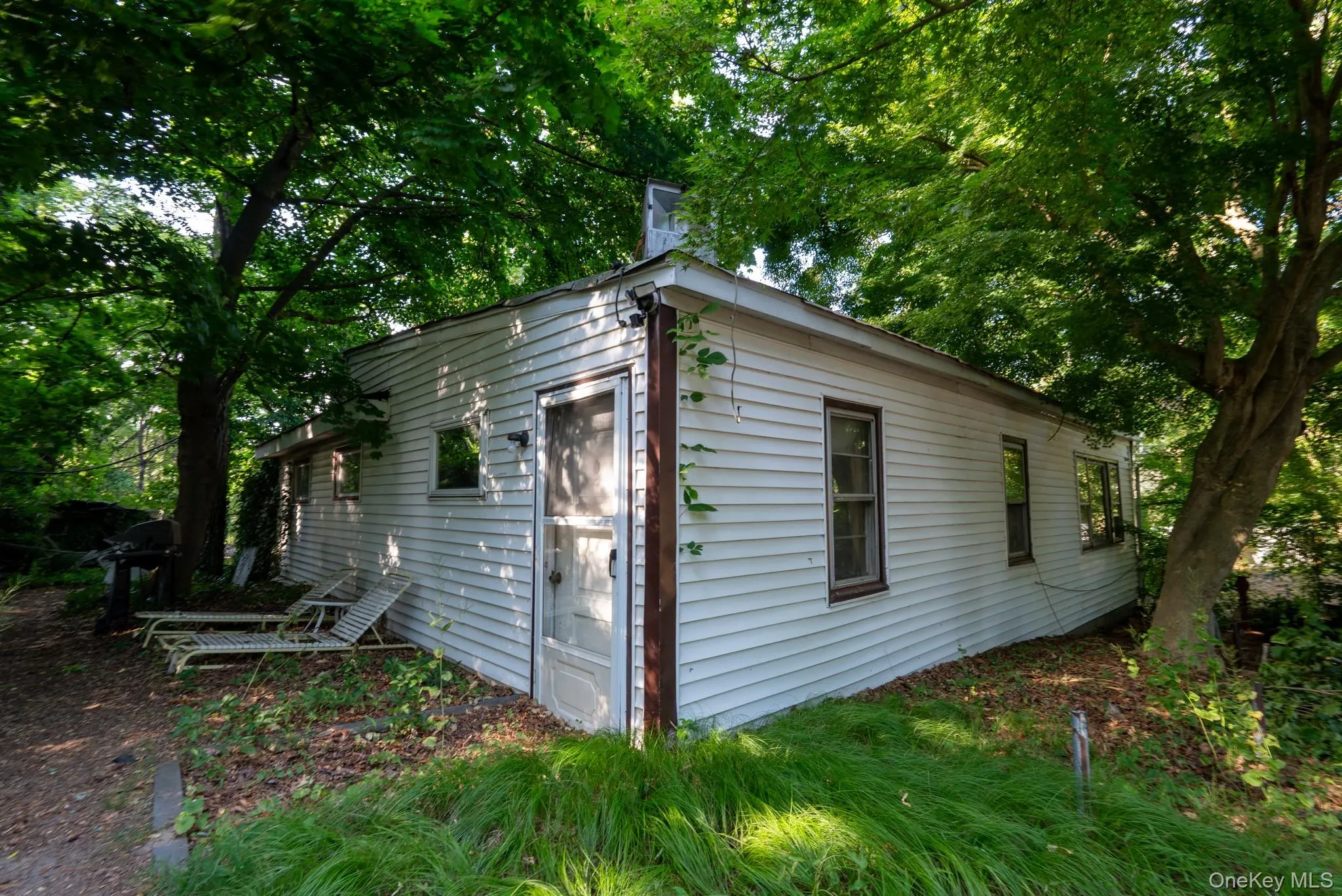 House 357 Smithtown Blvd House 357 Smithtown Blvd