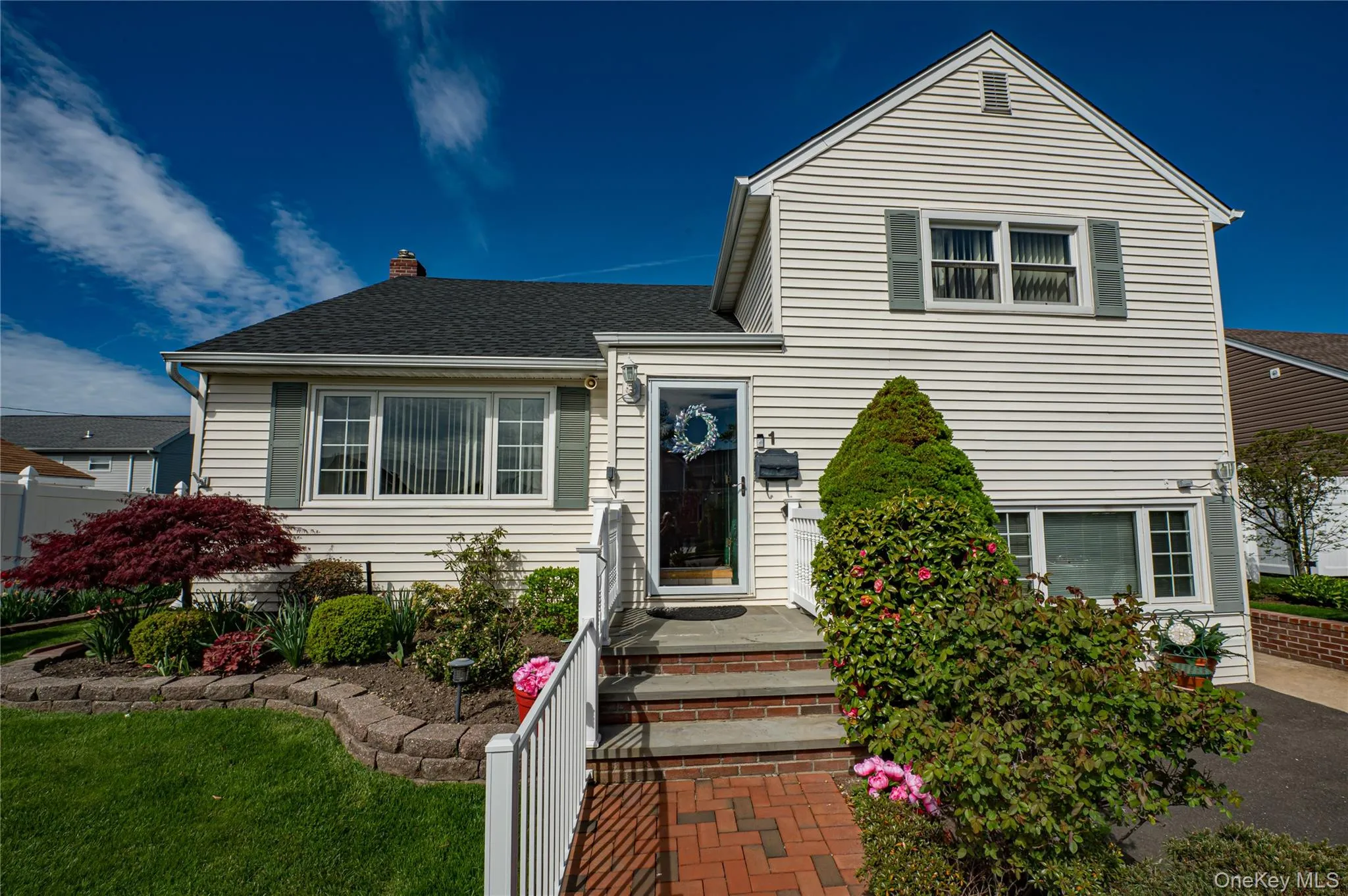 1 Marlboro Avenue, Oyster Bay, NY, 4 Bedrooms Bedrooms, 10 Rooms Rooms,2 BathroomsBathrooms,Residential,For Rent,Marlboro,0,KEY1017934 1 Marlboro Avenue, Oyster Bay, NY, 4 Bedrooms Bedrooms, 10 Rooms Rooms,2 BathroomsBathrooms,Residential,For Rent,Marlboro,0,KEY1017934