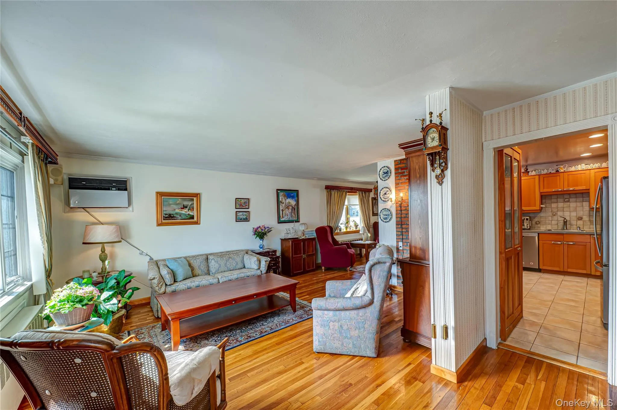1 Marlboro Avenue, Oyster Bay, NY, 4 Bedrooms Bedrooms, 10 Rooms Rooms,2 BathroomsBathrooms,Residential,For Rent,Marlboro,0,KEY1017934 1 Marlboro Avenue, Oyster Bay, NY, 4 Bedrooms Bedrooms, 10 Rooms Rooms,2 BathroomsBathrooms,Residential,For Rent,Marlboro,0,KEY1017934