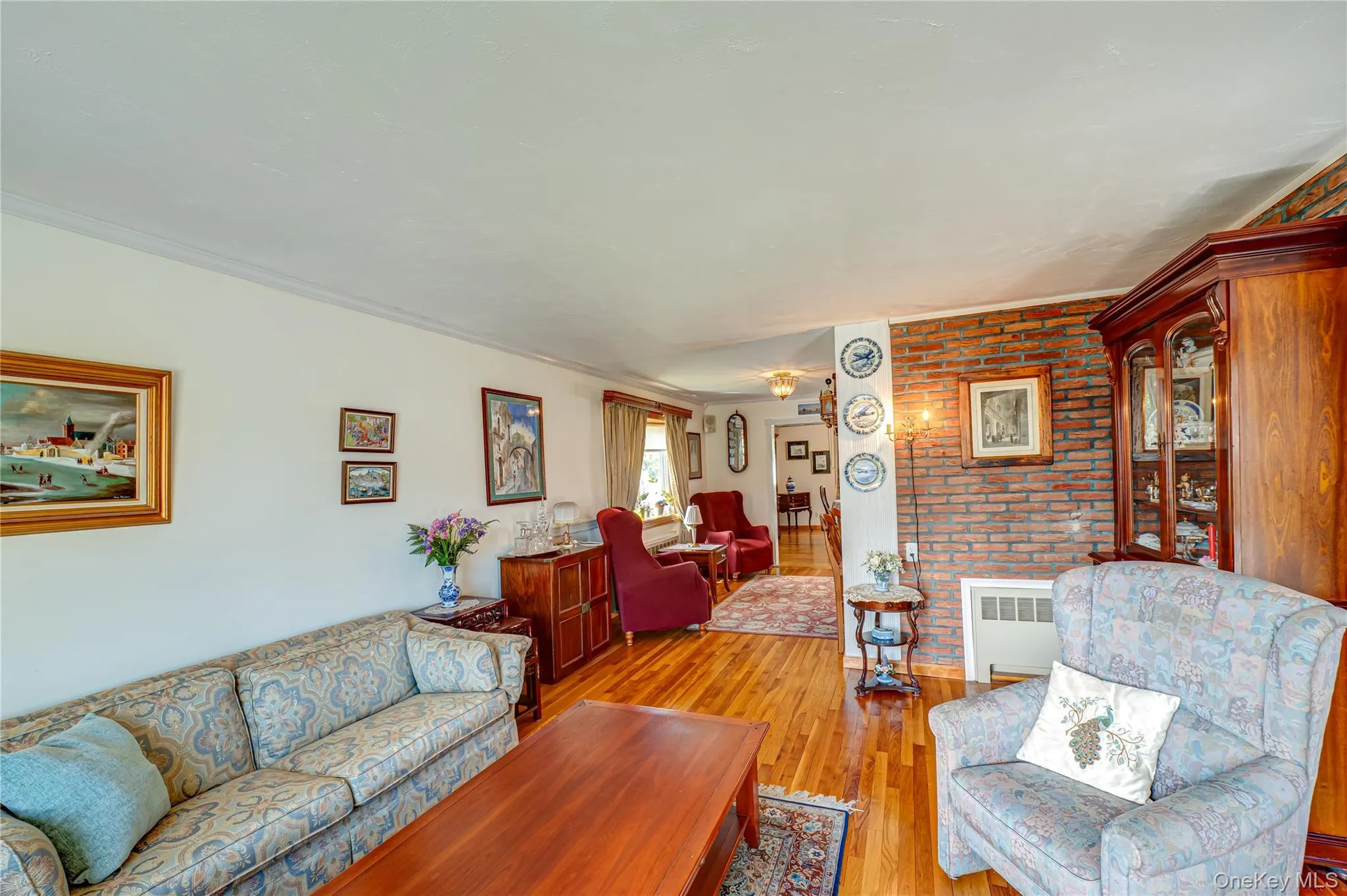 1 Marlboro Avenue, Oyster Bay, NY, 4 Bedrooms Bedrooms, 10 Rooms Rooms,2 BathroomsBathrooms,Residential,For Rent,Marlboro,0,KEY1017934 1 Marlboro Avenue, Oyster Bay, NY, 4 Bedrooms Bedrooms, 10 Rooms Rooms,2 BathroomsBathrooms,Residential,For Rent,Marlboro,0,KEY1017934