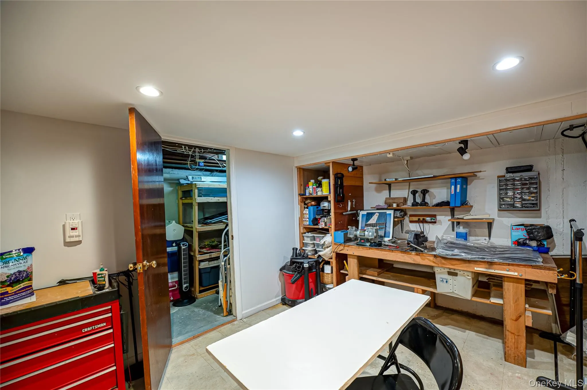 1 Marlboro Avenue, Oyster Bay, NY, 4 Bedrooms Bedrooms, 10 Rooms Rooms,2 BathroomsBathrooms,Residential,For Rent,Marlboro,0,KEY1017934 1 Marlboro Avenue, Oyster Bay, NY, 4 Bedrooms Bedrooms, 10 Rooms Rooms,2 BathroomsBathrooms,Residential,For Rent,Marlboro,0,KEY1017934