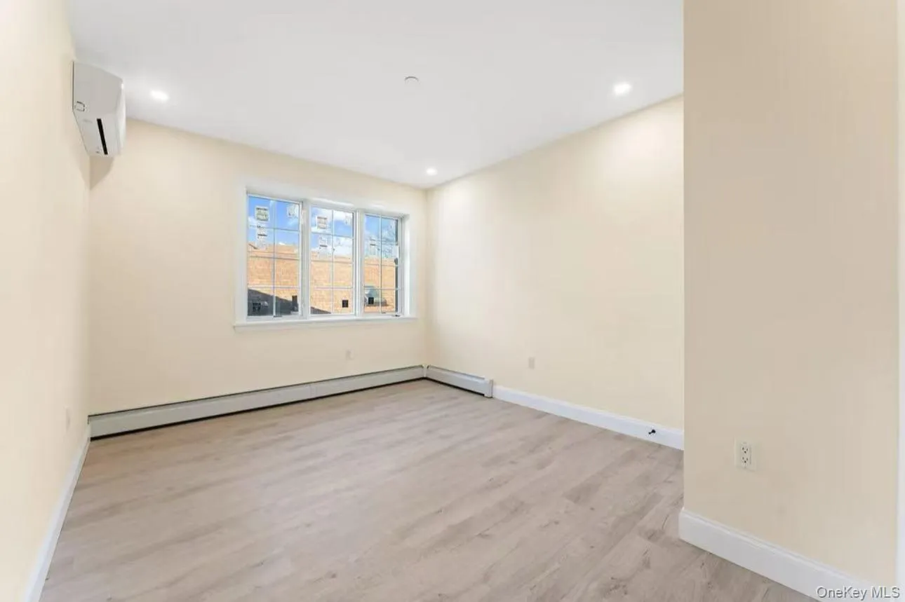 2563 125th Street, New York, NY, 3 Bedrooms Bedrooms, 6 Rooms Rooms,2 BathroomsBathrooms,Residential Lease,For Rent,125th,0,KEY1017936 2563 125th Street, New York, NY, 3 Bedrooms Bedrooms, 6 Rooms Rooms,2 BathroomsBathrooms,Residential Lease,For Rent,125th,0,KEY1017936