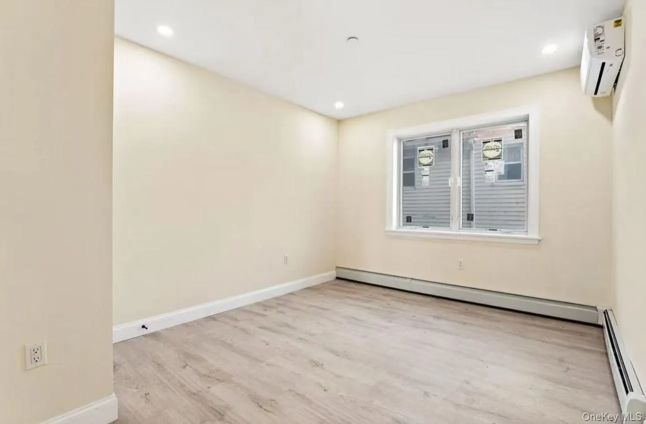 2563 125th Street, New York, NY, 3 Bedrooms Bedrooms, 6 Rooms Rooms,2 BathroomsBathrooms,Residential Lease,For Rent,125th,0,KEY1017936 2563 125th Street, New York, NY, 3 Bedrooms Bedrooms, 6 Rooms Rooms,2 BathroomsBathrooms,Residential Lease,For Rent,125th,0,KEY1017936