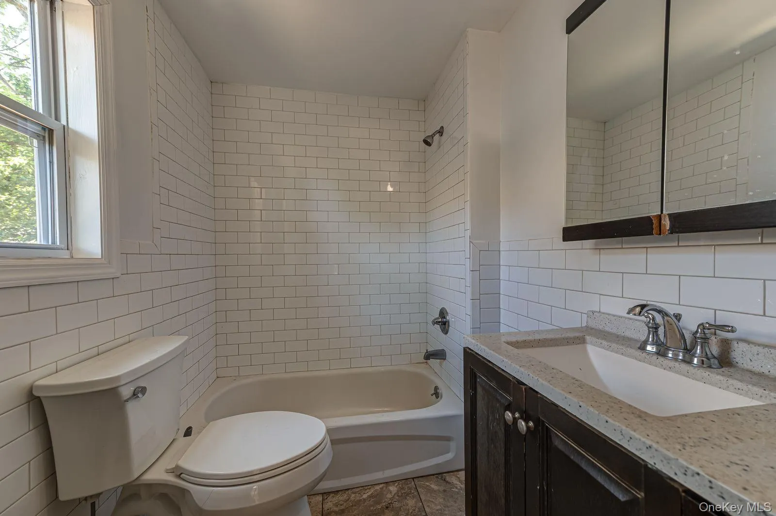 35 Oakland Avenue, Brookhaven, NY, 3 Bedrooms Bedrooms, 8 Rooms Rooms,1 BathroomBathrooms,Residential,For Rent,Oakland,0,KEY1017937 35 Oakland Avenue, Brookhaven, NY, 3 Bedrooms Bedrooms, 8 Rooms Rooms,1 BathroomBathrooms,Residential,For Rent,Oakland,0,KEY1017937