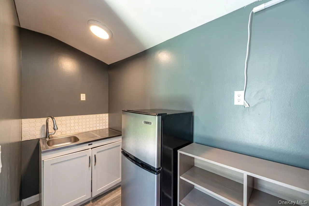 35 Oakland Avenue, Brookhaven, NY, 3 Bedrooms Bedrooms, 8 Rooms Rooms,1 BathroomBathrooms,Residential,For Rent,Oakland,0,KEY1017937 35 Oakland Avenue, Brookhaven, NY, 3 Bedrooms Bedrooms, 8 Rooms Rooms,1 BathroomBathrooms,Residential,For Rent,Oakland,0,KEY1017937