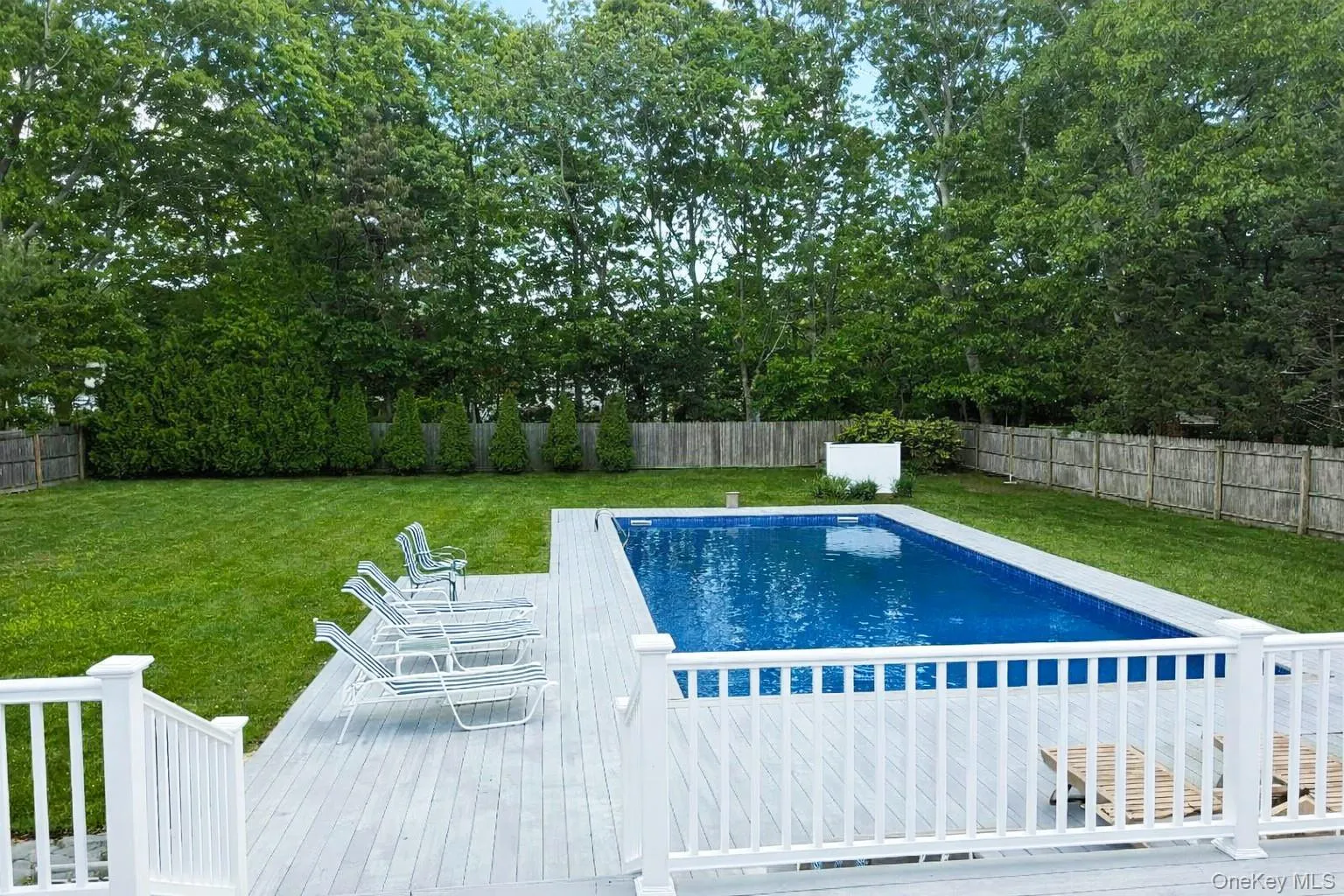 36 Matthews Drive, Southampton, NY, 3 Bedrooms Bedrooms, 5 Rooms Rooms,2 BathroomsBathrooms,Residential Lease,For Rent,Matthews,0,KEY1017938 36 Matthews Drive, Southampton, NY, 3 Bedrooms Bedrooms, 5 Rooms Rooms,2 BathroomsBathrooms,Residential Lease,For Rent,Matthews,0,KEY1017938