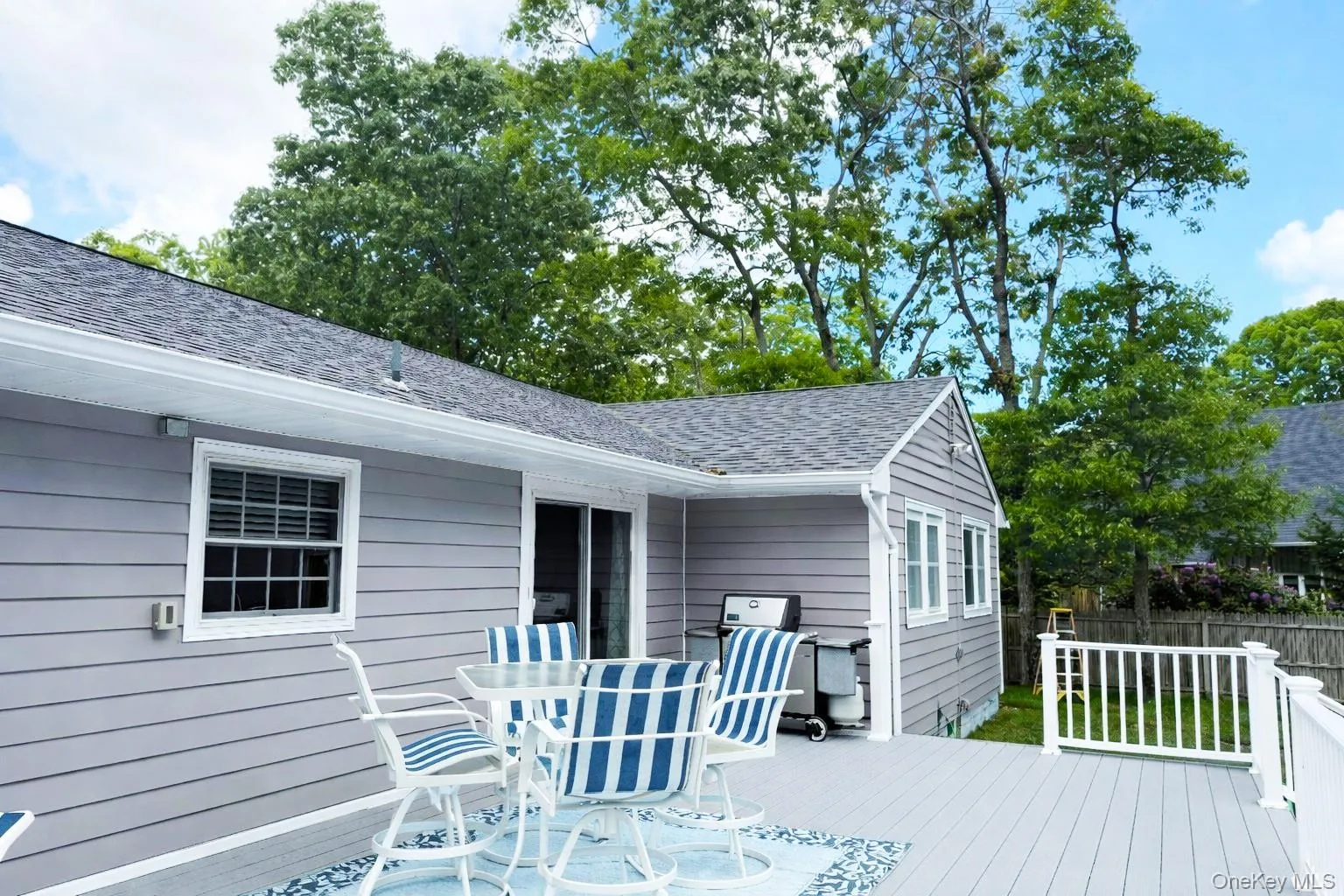 36 Matthews Drive, Southampton, NY, 3 Bedrooms Bedrooms, 5 Rooms Rooms,2 BathroomsBathrooms,Residential Lease,For Rent,Matthews,0,KEY1017938 36 Matthews Drive, Southampton, NY, 3 Bedrooms Bedrooms, 5 Rooms Rooms,2 BathroomsBathrooms,Residential Lease,For Rent,Matthews,0,KEY1017938