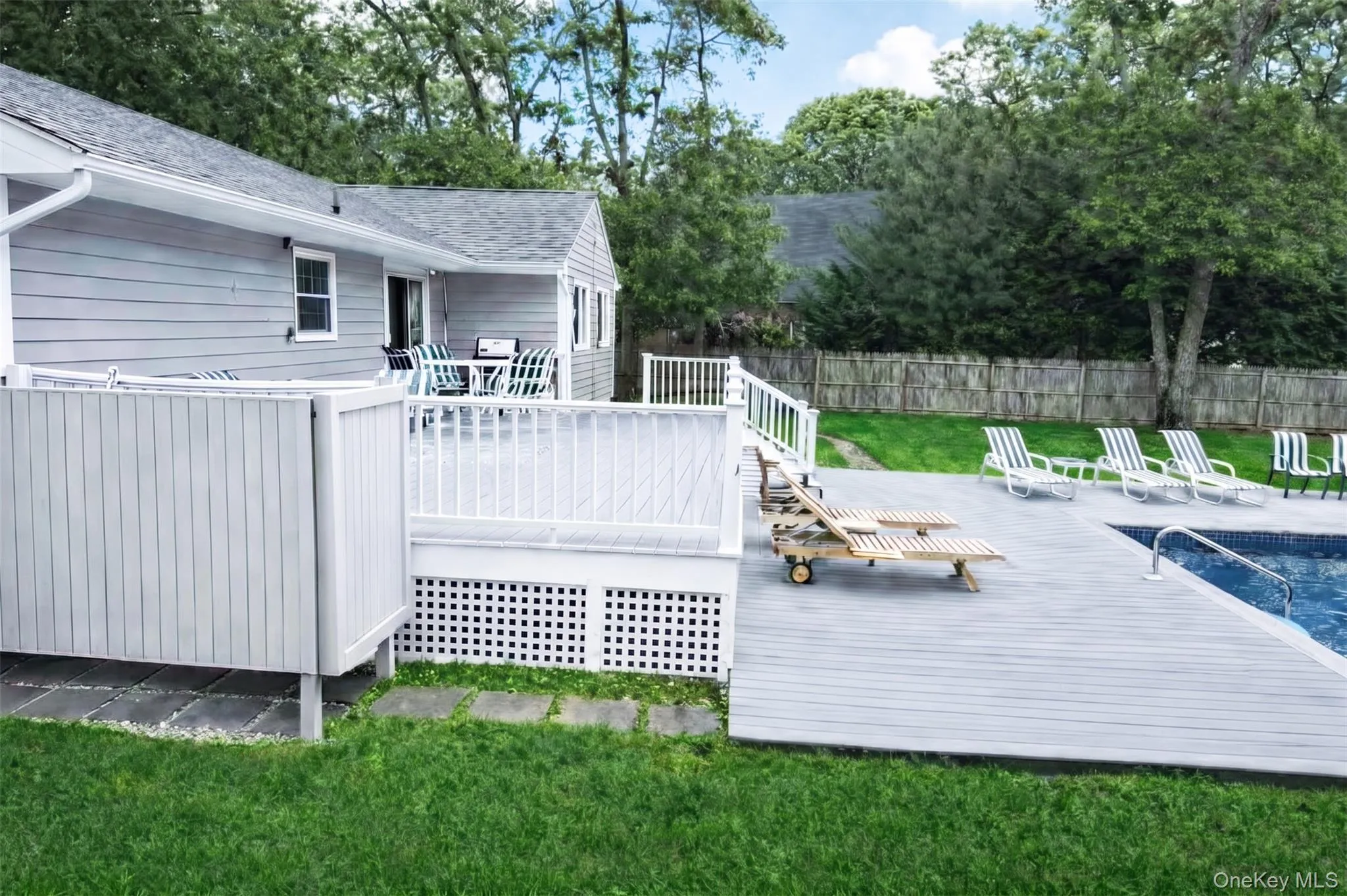 36 Matthews Drive, Southampton, NY, 3 Bedrooms Bedrooms, 5 Rooms Rooms,2 BathroomsBathrooms,Residential Lease,For Rent,Matthews,0,KEY1017938 36 Matthews Drive, Southampton, NY, 3 Bedrooms Bedrooms, 5 Rooms Rooms,2 BathroomsBathrooms,Residential Lease,For Rent,Matthews,0,KEY1017938
