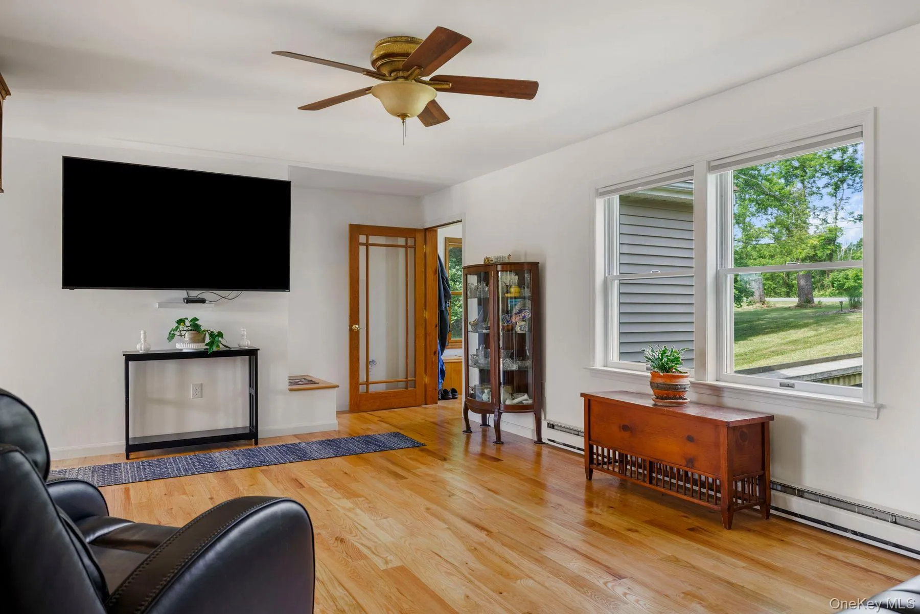 75 Eastern Parkway, Germantown, NY, 3 Bedrooms Bedrooms, 10 Rooms Rooms,2 BathroomsBathrooms,Residential,For Rent,Eastern,0,1017939 75 Eastern Parkway, Germantown, NY, 3 Bedrooms Bedrooms, 10 Rooms Rooms,2 BathroomsBathrooms,Residential,For Rent,Eastern,0,1017939