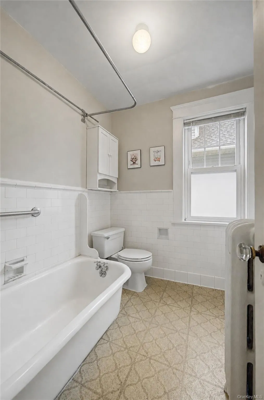 40 Dewey Avenue, New Rochelle, NY, 3 Bedrooms Bedrooms, 6 Rooms Rooms,1 BathroomBathrooms,Residential,For Rent,Dewey,0,KEY1017942 40 Dewey Avenue, New Rochelle, NY, 3 Bedrooms Bedrooms, 6 Rooms Rooms,1 BathroomBathrooms,Residential,For Rent,Dewey,0,KEY1017942