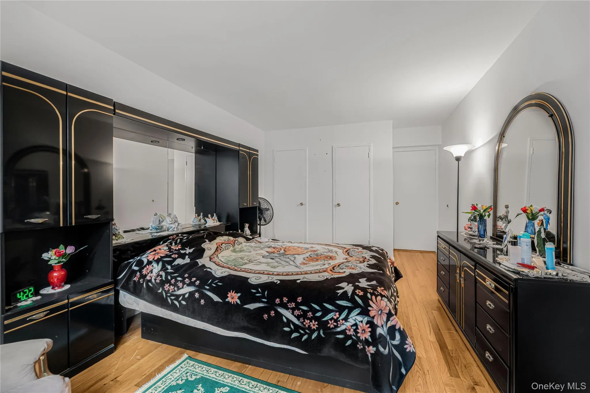2736 Independence Avenue, New York, NY, 1 Bedroom Bedrooms, 3 Rooms Rooms,1 BathroomBathrooms,Residential,For Rent,Independence,0,1017949 2736 Independence Avenue, New York, NY, 1 Bedroom Bedrooms, 3 Rooms Rooms,1 BathroomBathrooms,Residential,For Rent,Independence,0,1017949