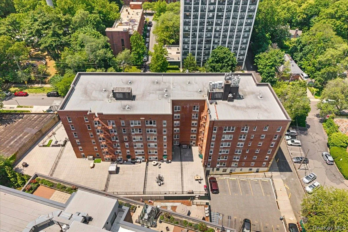 2736 Independence Avenue, New York, NY, 1 Bedroom Bedrooms, 3 Rooms Rooms,1 BathroomBathrooms,Residential,For Rent,Independence,0,1017949 2736 Independence Avenue, New York, NY, 1 Bedroom Bedrooms, 3 Rooms Rooms,1 BathroomBathrooms,Residential,For Rent,Independence,0,1017949