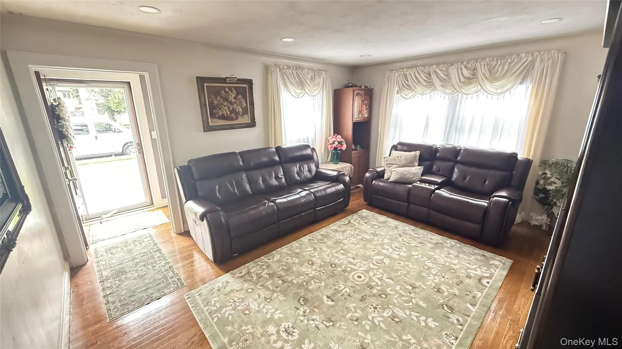 706 Partridge Avenue, Hempstead, NY, 4 Bedrooms Bedrooms, 7 Rooms Rooms,3 BathroomsBathrooms,Residential,For Rent,Partridge,0,KEY1017950 706 Partridge Avenue, Hempstead, NY, 4 Bedrooms Bedrooms, 7 Rooms Rooms,3 BathroomsBathrooms,Residential,For Rent,Partridge,0,KEY1017950