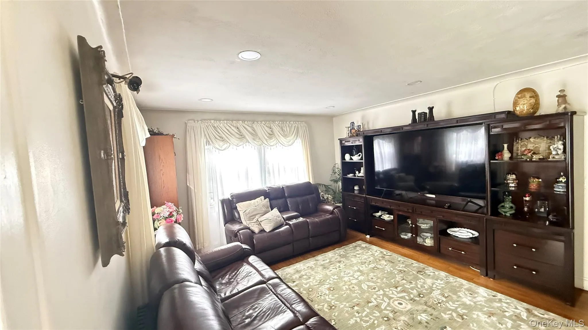 706 Partridge Avenue, Hempstead, NY, 4 Bedrooms Bedrooms, 7 Rooms Rooms,3 BathroomsBathrooms,Residential,For Rent,Partridge,0,KEY1017950 706 Partridge Avenue, Hempstead, NY, 4 Bedrooms Bedrooms, 7 Rooms Rooms,3 BathroomsBathrooms,Residential,For Rent,Partridge,0,KEY1017950