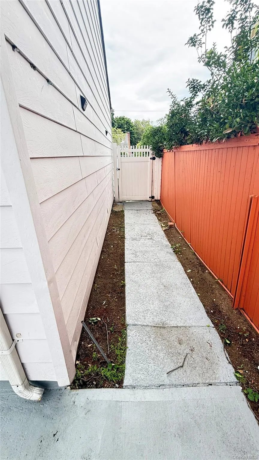 706 Partridge Avenue, Hempstead, NY, 4 Bedrooms Bedrooms, 7 Rooms Rooms,3 BathroomsBathrooms,Residential,For Rent,Partridge,0,KEY1017950 706 Partridge Avenue, Hempstead, NY, 4 Bedrooms Bedrooms, 7 Rooms Rooms,3 BathroomsBathrooms,Residential,For Rent,Partridge,0,KEY1017950