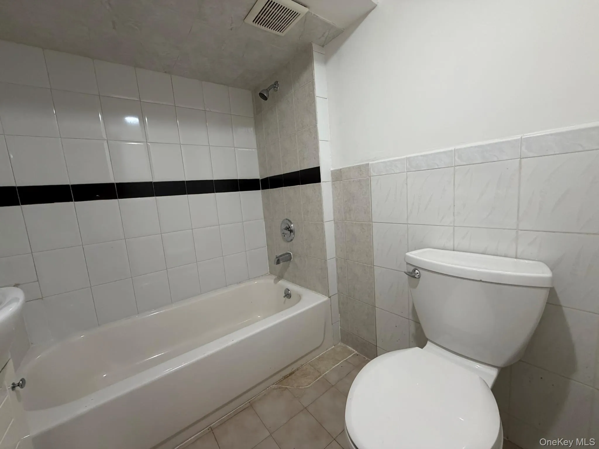 146-23 22nd Avenue, New York, NY, 3 Bedrooms Bedrooms, 7 Rooms Rooms,3 BathroomsBathrooms,Residential,For Rent,22nd,0,KEY1017951 146-23 22nd Avenue, New York, NY, 3 Bedrooms Bedrooms, 7 Rooms Rooms,3 BathroomsBathrooms,Residential,For Rent,22nd,0,KEY1017951