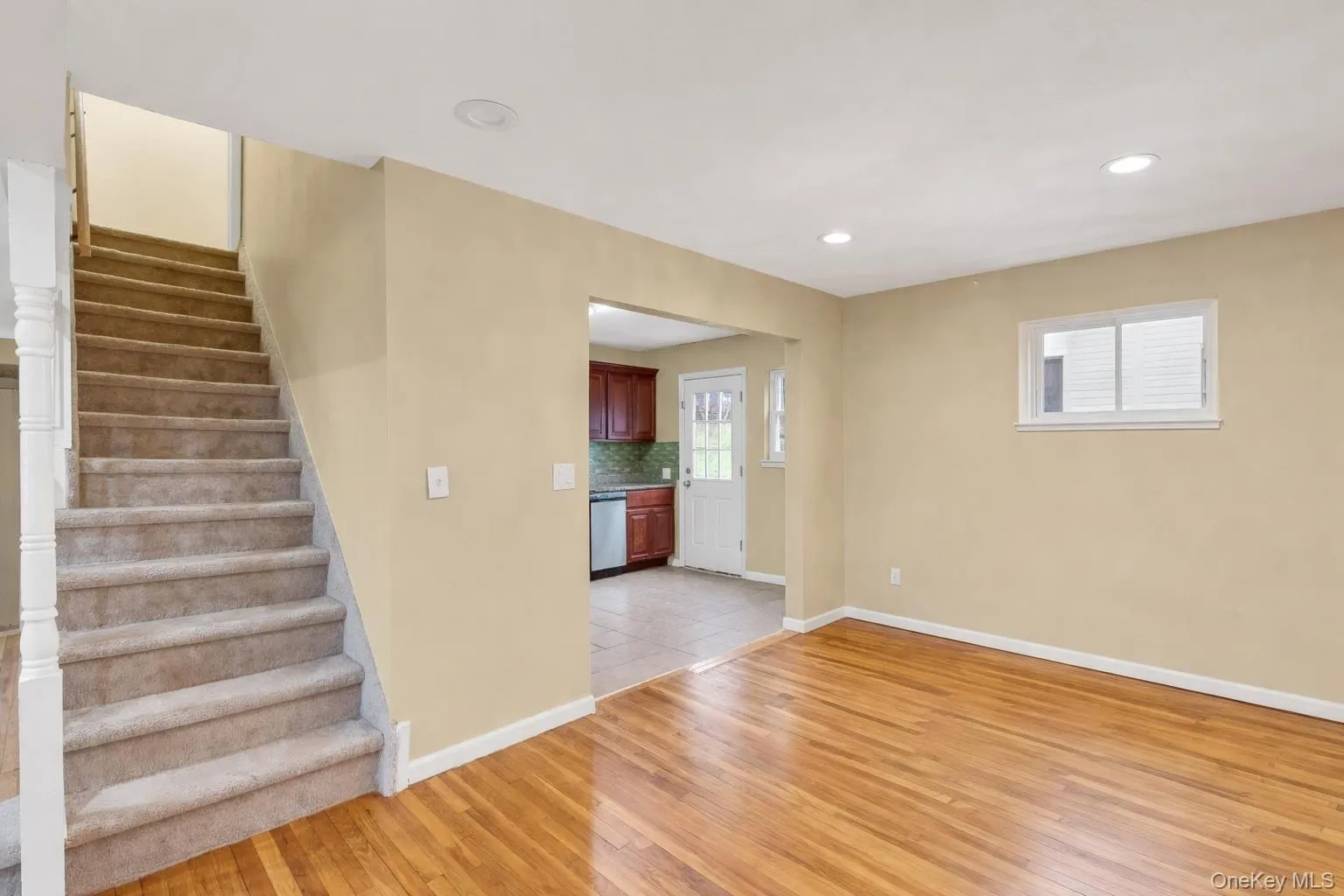46 Falcon Drive, Smithtown, NY, 4 Bedrooms Bedrooms, 9 Rooms Rooms,2 BathroomsBathrooms,Residential,For Rent,Falcon,0,KEY1017954 46 Falcon Drive, Smithtown, NY, 4 Bedrooms Bedrooms, 9 Rooms Rooms,2 BathroomsBathrooms,Residential,For Rent,Falcon,0,KEY1017954