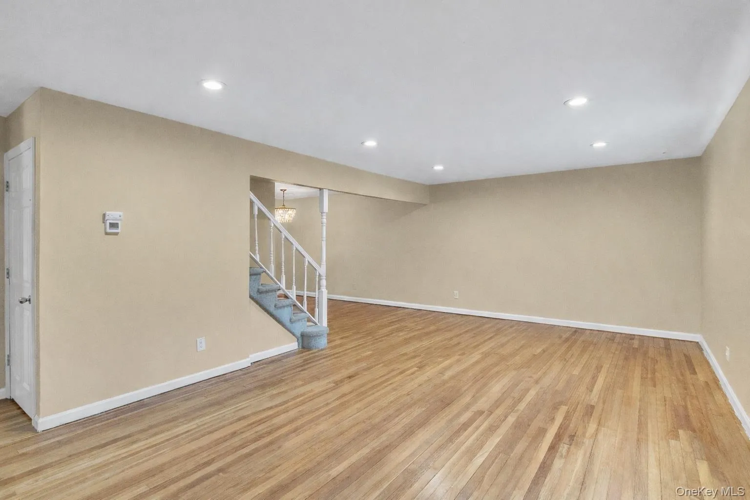 46 Falcon Drive, Smithtown, NY, 4 Bedrooms Bedrooms, 9 Rooms Rooms,2 BathroomsBathrooms,Residential,For Rent,Falcon,0,KEY1017954 46 Falcon Drive, Smithtown, NY, 4 Bedrooms Bedrooms, 9 Rooms Rooms,2 BathroomsBathrooms,Residential,For Rent,Falcon,0,KEY1017954