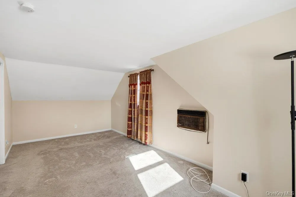 46 Falcon Drive, Smithtown, NY, 4 Bedrooms Bedrooms, 9 Rooms Rooms,2 BathroomsBathrooms,Residential,For Rent,Falcon,0,KEY1017954 46 Falcon Drive, Smithtown, NY, 4 Bedrooms Bedrooms, 9 Rooms Rooms,2 BathroomsBathrooms,Residential,For Rent,Falcon,0,KEY1017954