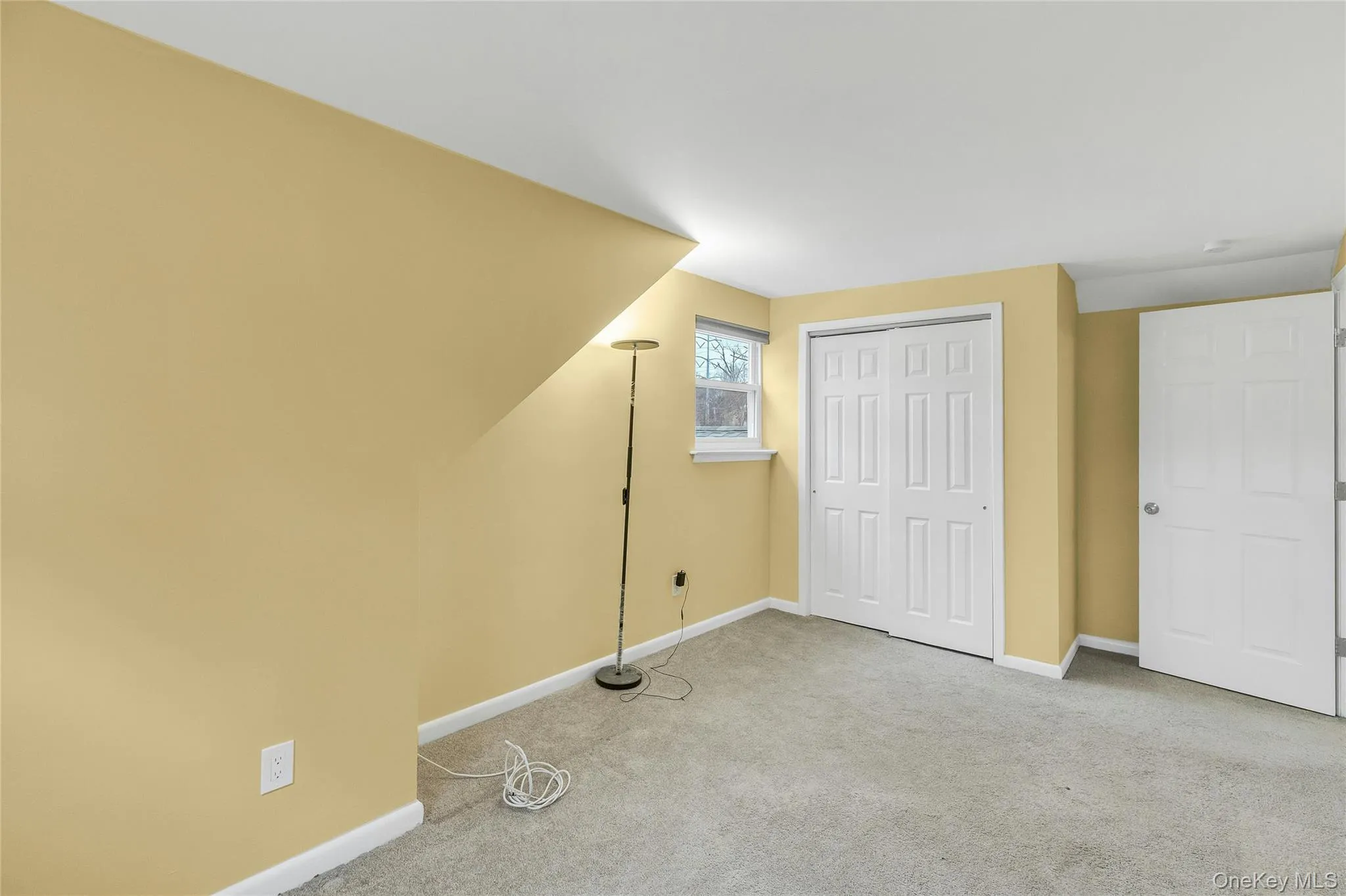 46 Falcon Drive, Smithtown, NY, 4 Bedrooms Bedrooms, 9 Rooms Rooms,2 BathroomsBathrooms,Residential,For Rent,Falcon,0,KEY1017954 46 Falcon Drive, Smithtown, NY, 4 Bedrooms Bedrooms, 9 Rooms Rooms,2 BathroomsBathrooms,Residential,For Rent,Falcon,0,KEY1017954