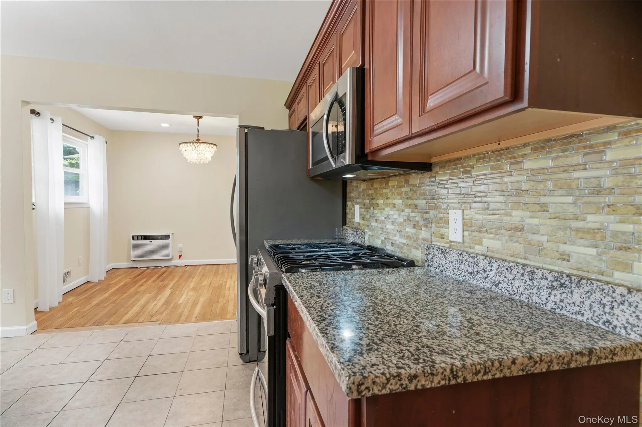 46 Falcon Drive, Smithtown, NY, 4 Bedrooms Bedrooms, 9 Rooms Rooms,2 BathroomsBathrooms,Residential,For Rent,Falcon,0,1017954 46 Falcon Drive, Smithtown, NY, 4 Bedrooms Bedrooms, 9 Rooms Rooms,2 BathroomsBathrooms,Residential,For Rent,Falcon,0,1017954