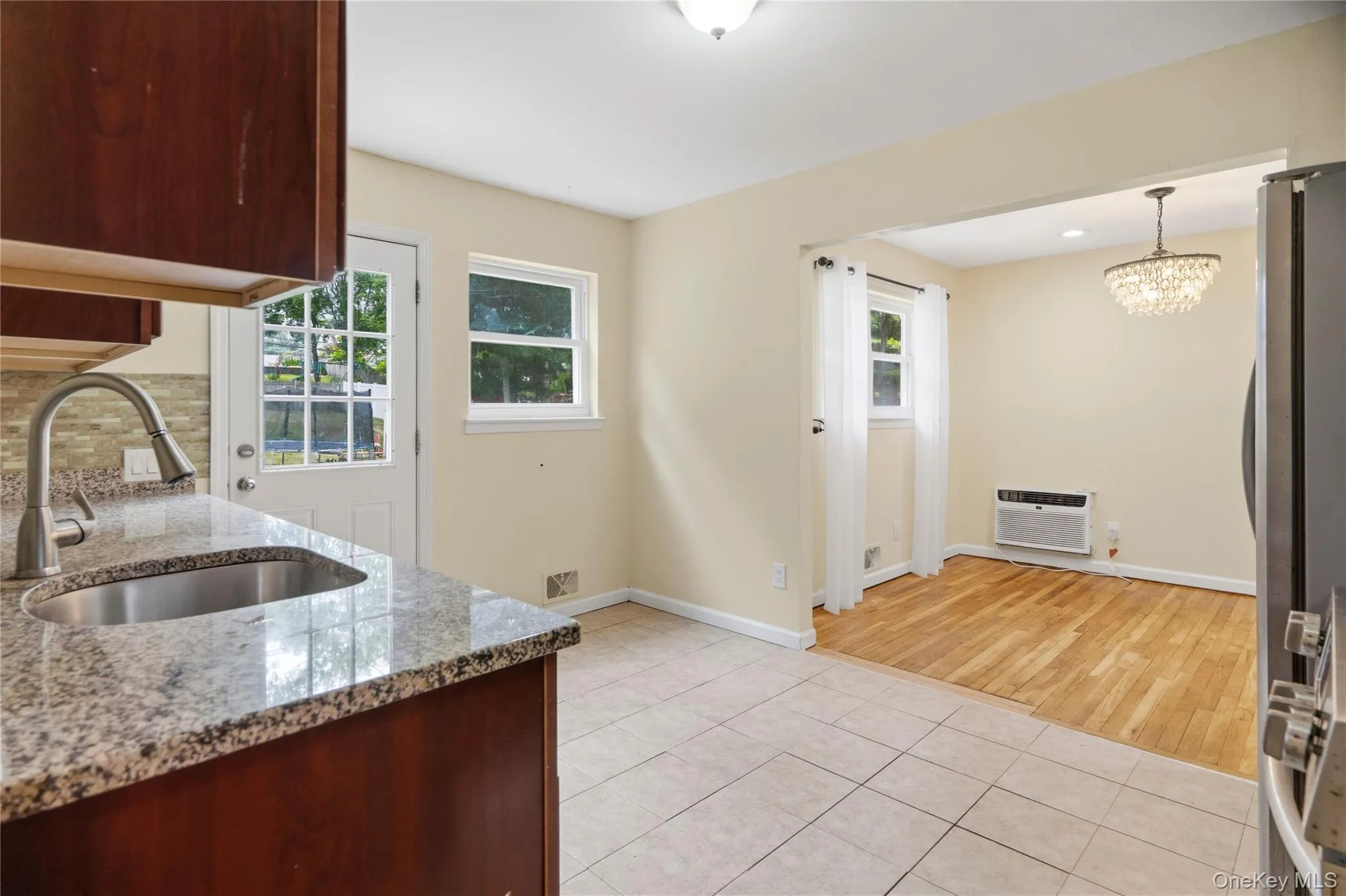 46 Falcon Drive, Smithtown, NY, 4 Bedrooms Bedrooms, 9 Rooms Rooms,2 BathroomsBathrooms,Residential,For Rent,Falcon,0,1017954 46 Falcon Drive, Smithtown, NY, 4 Bedrooms Bedrooms, 9 Rooms Rooms,2 BathroomsBathrooms,Residential,For Rent,Falcon,0,1017954