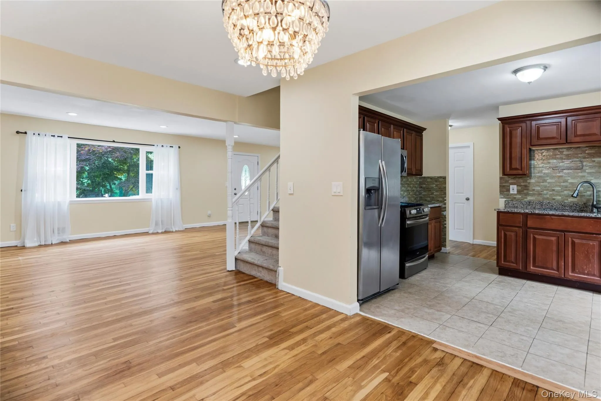 46 Falcon Drive, Smithtown, NY, 4 Bedrooms Bedrooms, 9 Rooms Rooms,2 BathroomsBathrooms,Residential,For Rent,Falcon,0,1017954 46 Falcon Drive, Smithtown, NY, 4 Bedrooms Bedrooms, 9 Rooms Rooms,2 BathroomsBathrooms,Residential,For Rent,Falcon,0,1017954