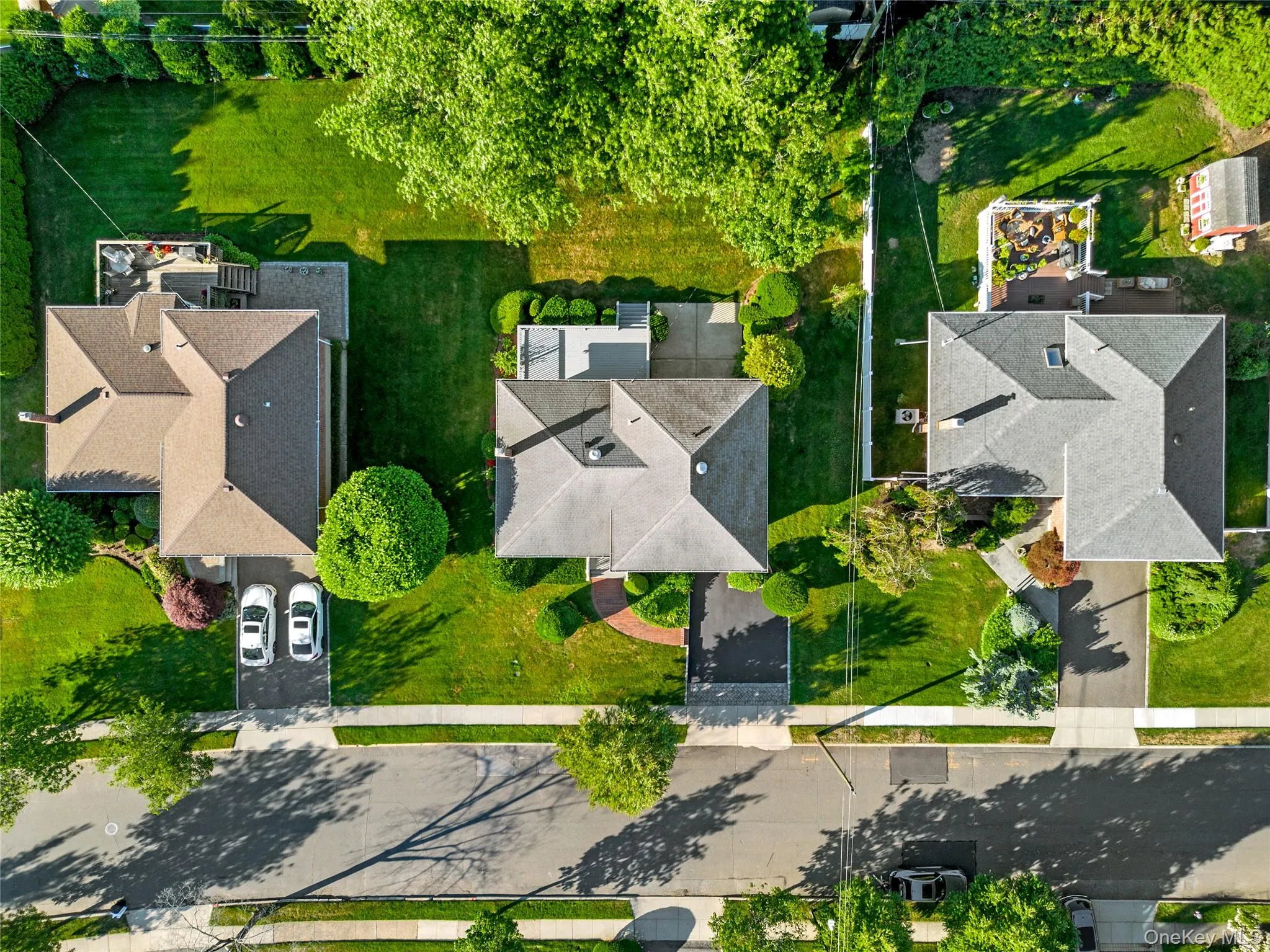 17 Wren Drive, Oyster Bay, NY, 4 Bedrooms Bedrooms, 9 Rooms Rooms,2 BathroomsBathrooms,Residential,For Rent,Wren,0,KEY1017959 17 Wren Drive, Oyster Bay, NY, 4 Bedrooms Bedrooms, 9 Rooms Rooms,2 BathroomsBathrooms,Residential,For Rent,Wren,0,KEY1017959
