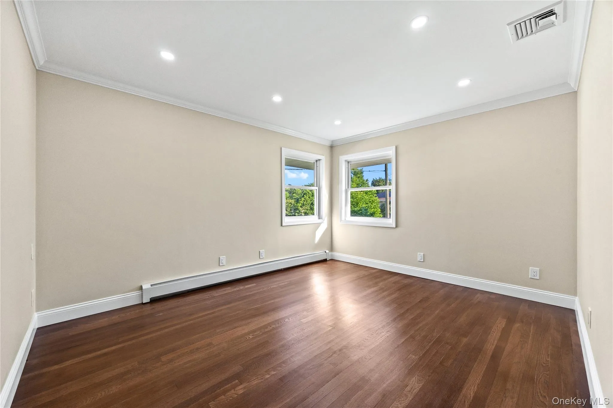 17 Wren Drive, Oyster Bay, NY, 4 Bedrooms Bedrooms, 9 Rooms Rooms,2 BathroomsBathrooms,Residential,For Rent,Wren,0,KEY1017959 17 Wren Drive, Oyster Bay, NY, 4 Bedrooms Bedrooms, 9 Rooms Rooms,2 BathroomsBathrooms,Residential,For Rent,Wren,0,KEY1017959
