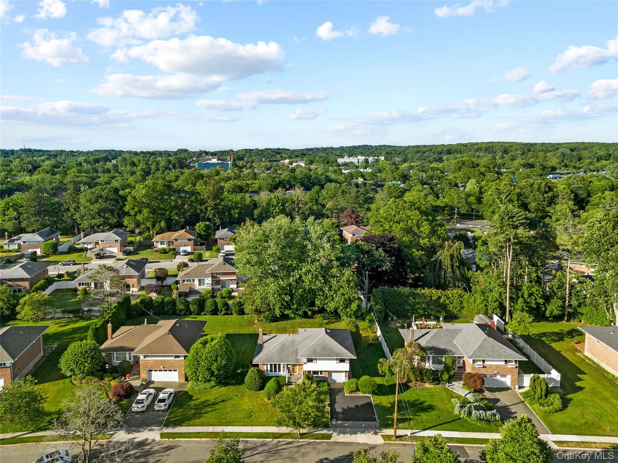 17 Wren Drive, Oyster Bay, NY, 4 Bedrooms Bedrooms, 9 Rooms Rooms,2 BathroomsBathrooms,Residential,For Rent,Wren,0,KEY1017959 17 Wren Drive, Oyster Bay, NY, 4 Bedrooms Bedrooms, 9 Rooms Rooms,2 BathroomsBathrooms,Residential,For Rent,Wren,0,KEY1017959