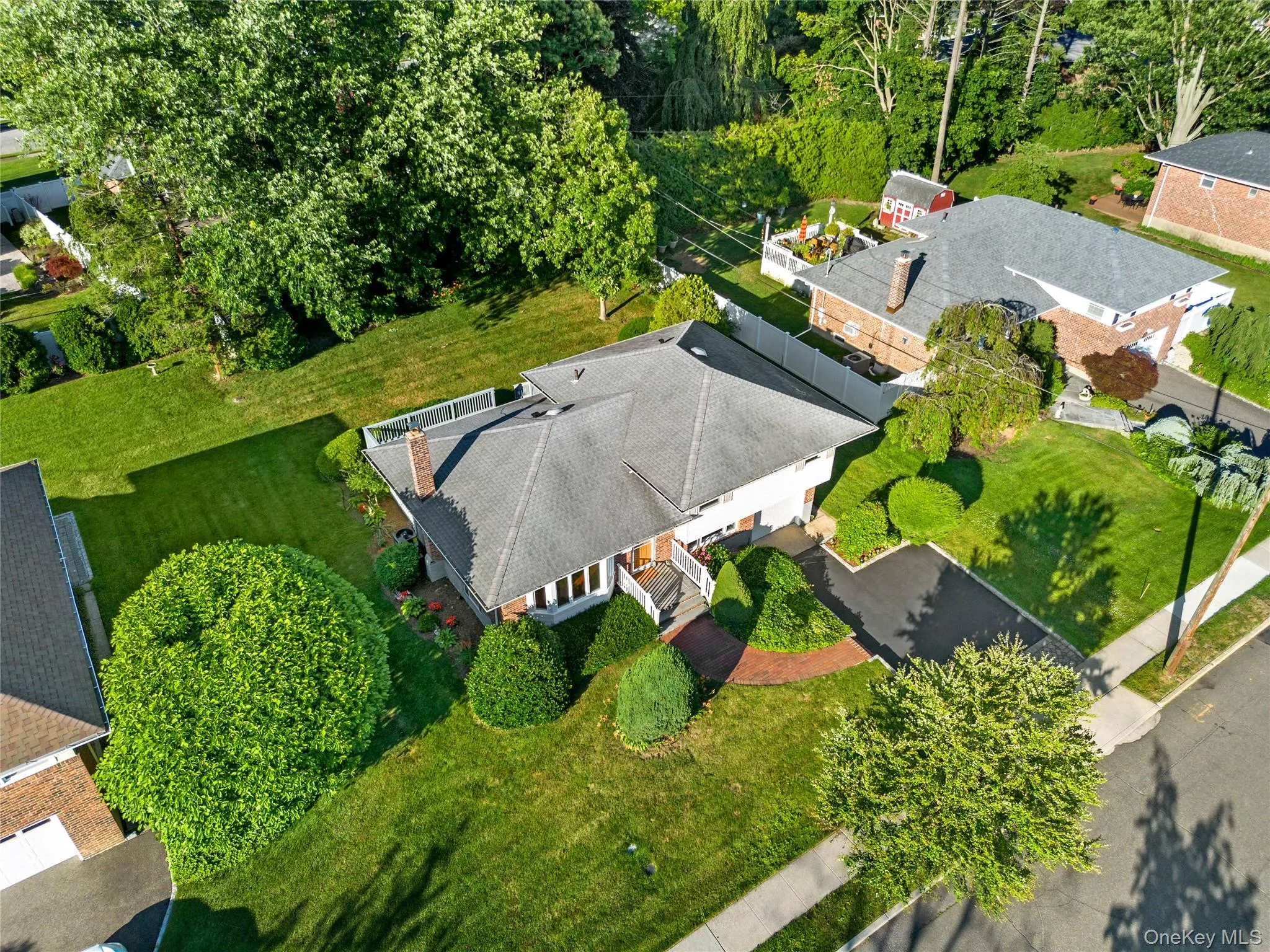17 Wren Drive, Oyster Bay, NY, 4 Bedrooms Bedrooms, 9 Rooms Rooms,2 BathroomsBathrooms,Residential,For Rent,Wren,0,KEY1017959 17 Wren Drive, Oyster Bay, NY, 4 Bedrooms Bedrooms, 9 Rooms Rooms,2 BathroomsBathrooms,Residential,For Rent,Wren,0,KEY1017959