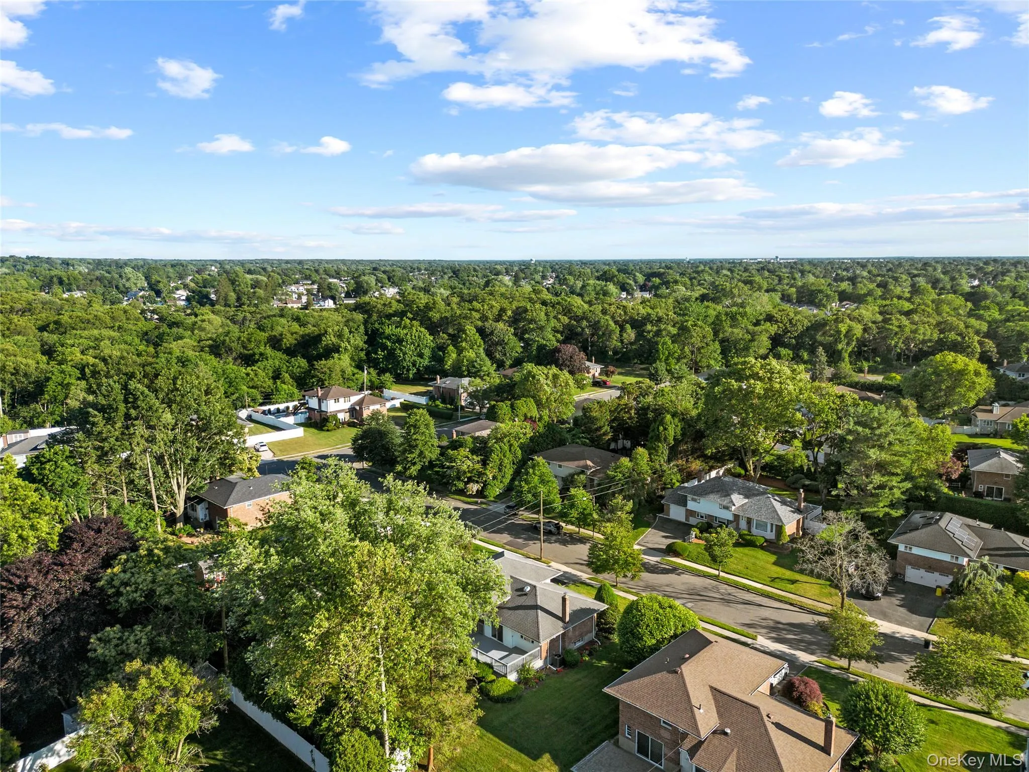 17 Wren Drive, Oyster Bay, NY, 4 Bedrooms Bedrooms, 9 Rooms Rooms,2 BathroomsBathrooms,Residential,For Rent,Wren,0,KEY1017959 17 Wren Drive, Oyster Bay, NY, 4 Bedrooms Bedrooms, 9 Rooms Rooms,2 BathroomsBathrooms,Residential,For Rent,Wren,0,KEY1017959