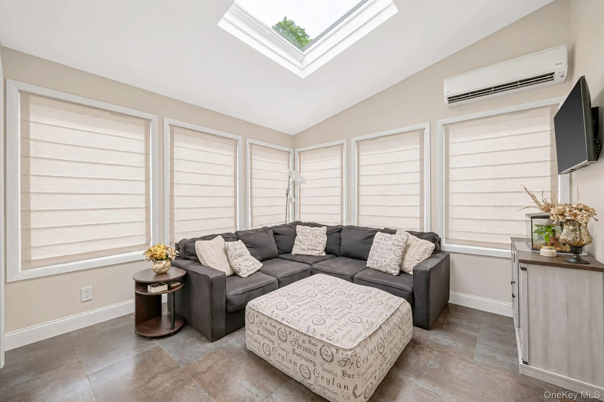 159 Iris Avenue, Hempstead, NY, 3 Bedrooms Bedrooms, 8 Rooms Rooms,2 BathroomsBathrooms,Residential,For Rent,Iris,0,1017960 159 Iris Avenue, Hempstead, NY, 3 Bedrooms Bedrooms, 8 Rooms Rooms,2 BathroomsBathrooms,Residential,For Rent,Iris,0,1017960