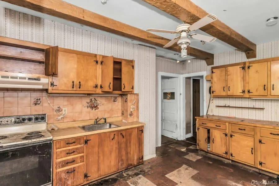 51 Cross Street, Glen Cove, NY, 4 Bedrooms Bedrooms, 12 Rooms Rooms,2 BathroomsBathrooms,Residential,For Rent,Cross,0,1017962 51 Cross Street, Glen Cove, NY, 4 Bedrooms Bedrooms, 12 Rooms Rooms,2 BathroomsBathrooms,Residential,For Rent,Cross,0,1017962