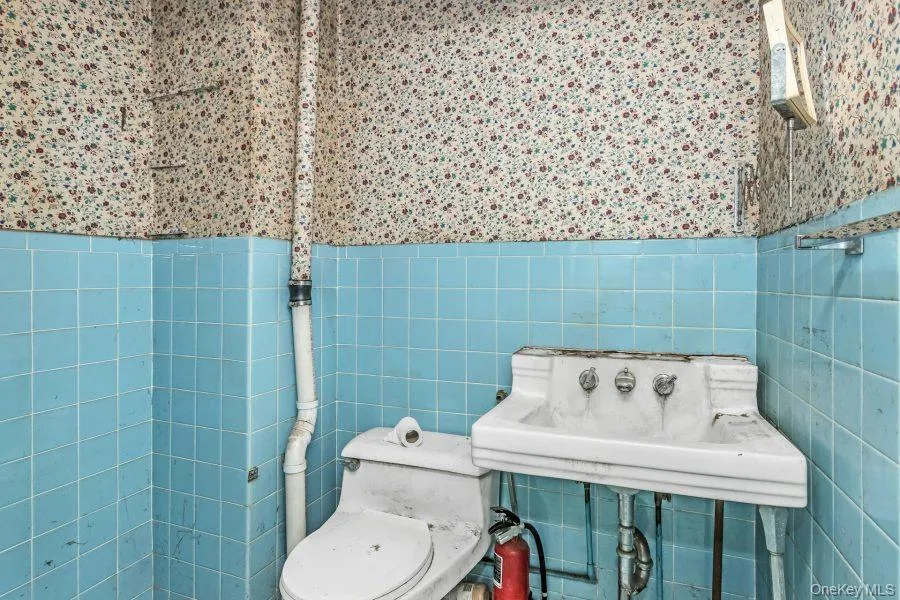 51 Cross Street, Glen Cove, NY, 4 Bedrooms Bedrooms, 12 Rooms Rooms,2 BathroomsBathrooms,Residential,For Rent,Cross,0,1017962 51 Cross Street, Glen Cove, NY, 4 Bedrooms Bedrooms, 12 Rooms Rooms,2 BathroomsBathrooms,Residential,For Rent,Cross,0,1017962