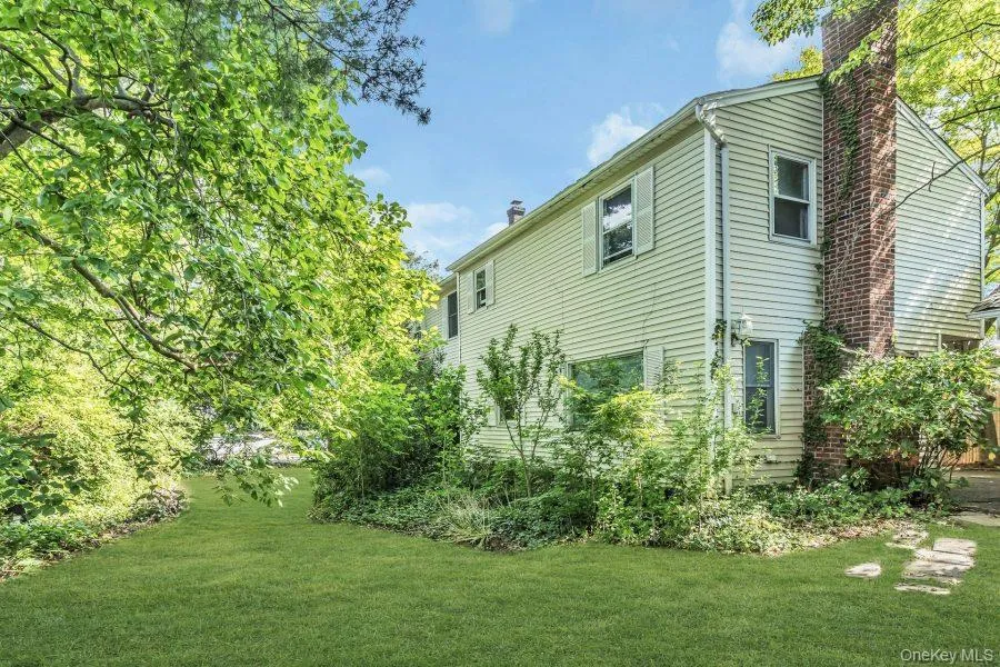 51 Cross Street, Glen Cove, NY, 4 Bedrooms Bedrooms, 12 Rooms Rooms,2 BathroomsBathrooms,Residential,For Rent,Cross,0,1017962 51 Cross Street, Glen Cove, NY, 4 Bedrooms Bedrooms, 12 Rooms Rooms,2 BathroomsBathrooms,Residential,For Rent,Cross,0,1017962