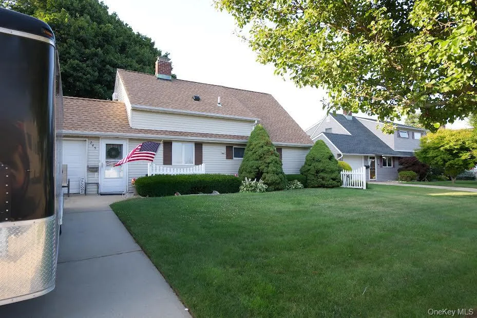 245 Sprucewood Drive, Hempstead, NY, 4 Bedrooms Bedrooms, 6 Rooms Rooms,1 BathroomBathrooms,Residential,For Rent,Sprucewood,0,1017963 245 Sprucewood Drive, Hempstead, NY, 4 Bedrooms Bedrooms, 6 Rooms Rooms,1 BathroomBathrooms,Residential,For Rent,Sprucewood,0,1017963