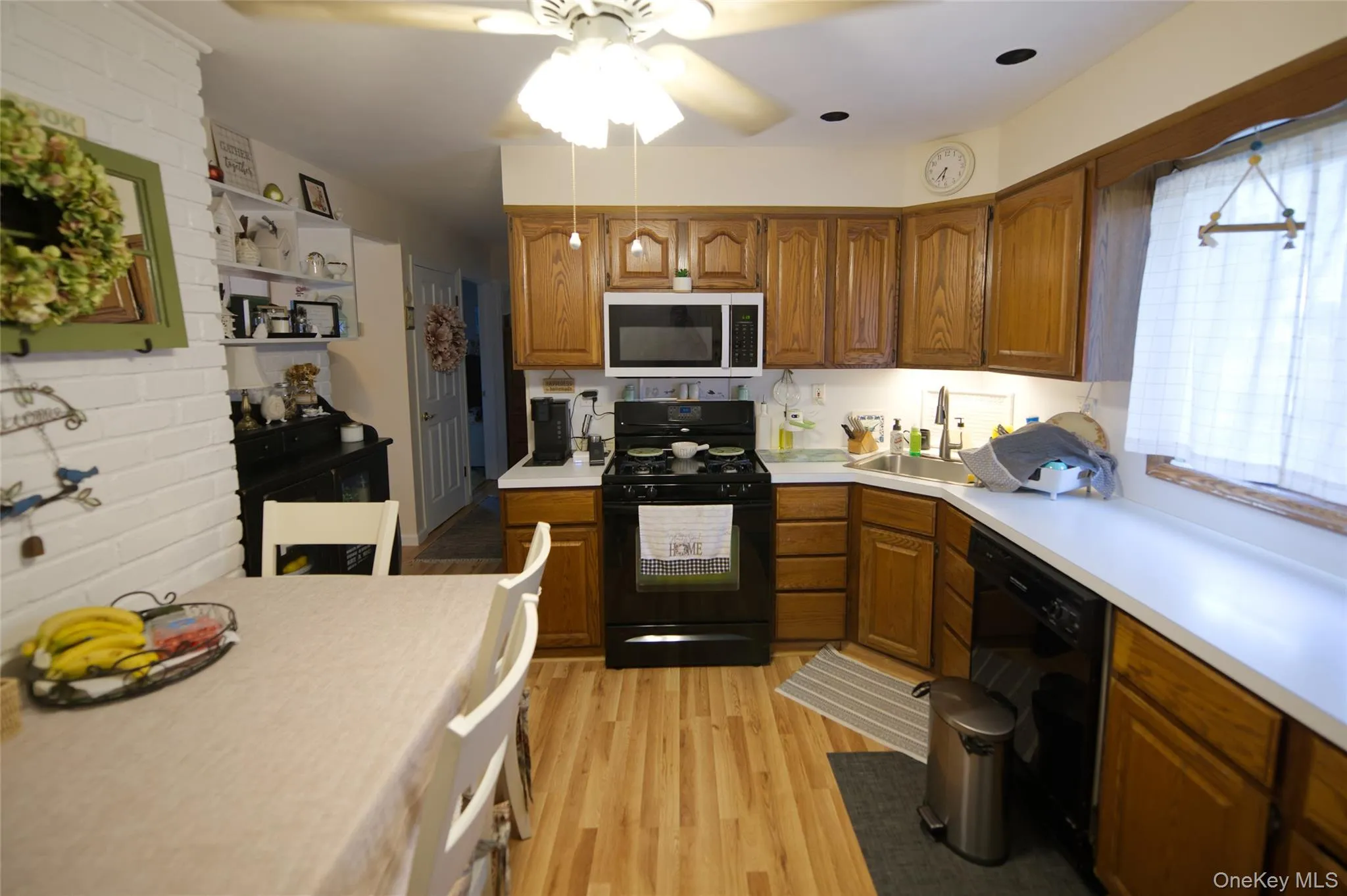 245 Sprucewood Drive, Hempstead, NY, 4 Bedrooms Bedrooms, 6 Rooms Rooms,1 BathroomBathrooms,Residential,For Rent,Sprucewood,0,1017963 245 Sprucewood Drive, Hempstead, NY, 4 Bedrooms Bedrooms, 6 Rooms Rooms,1 BathroomBathrooms,Residential,For Rent,Sprucewood,0,1017963