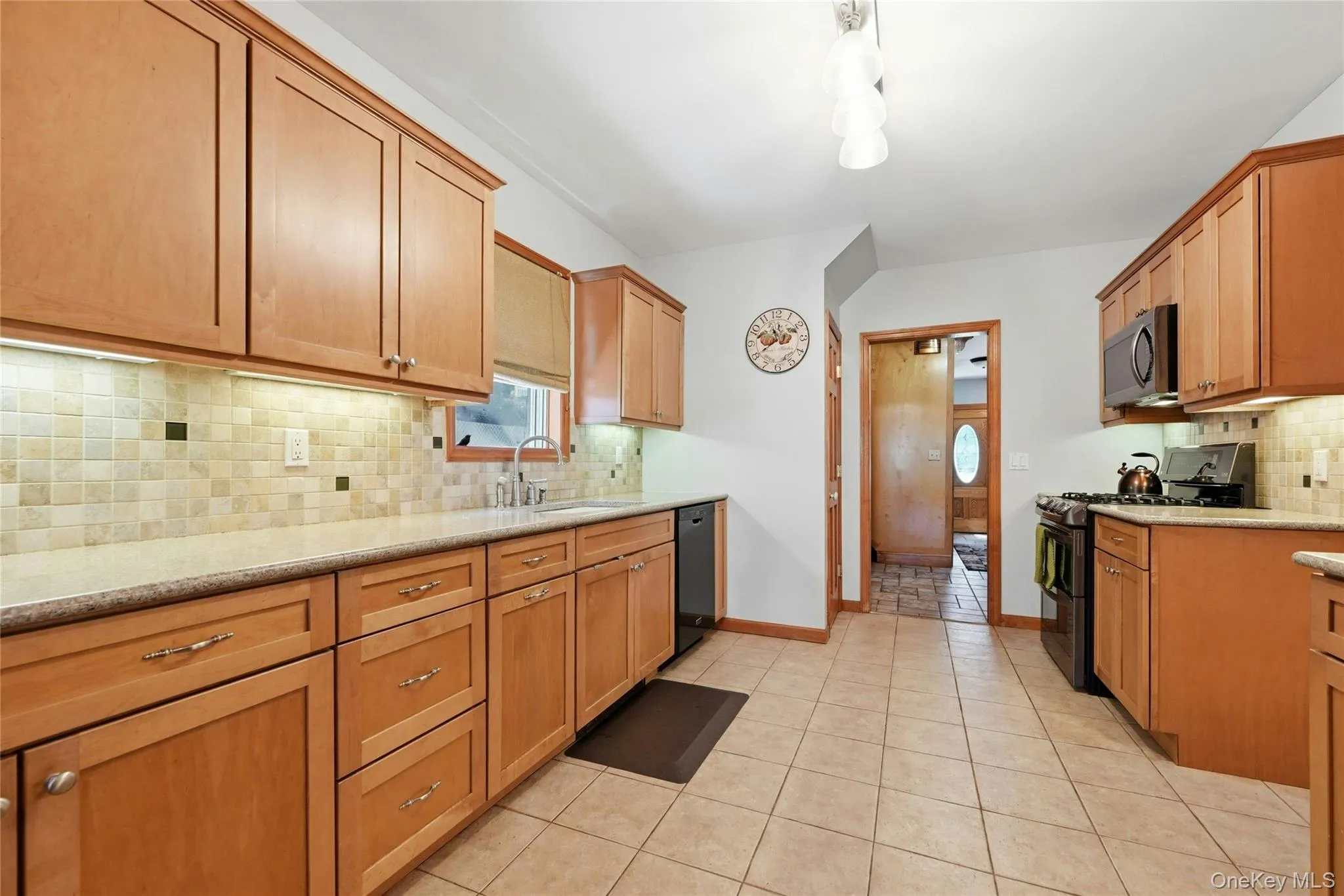 29 Vail Street, Huntington, NY, 4 Bedrooms Bedrooms, 10 Rooms Rooms,3 BathroomsBathrooms,Residential,For Rent,Vail,0,KEY1017967 29 Vail Street, Huntington, NY, 4 Bedrooms Bedrooms, 10 Rooms Rooms,3 BathroomsBathrooms,Residential,For Rent,Vail,0,KEY1017967
