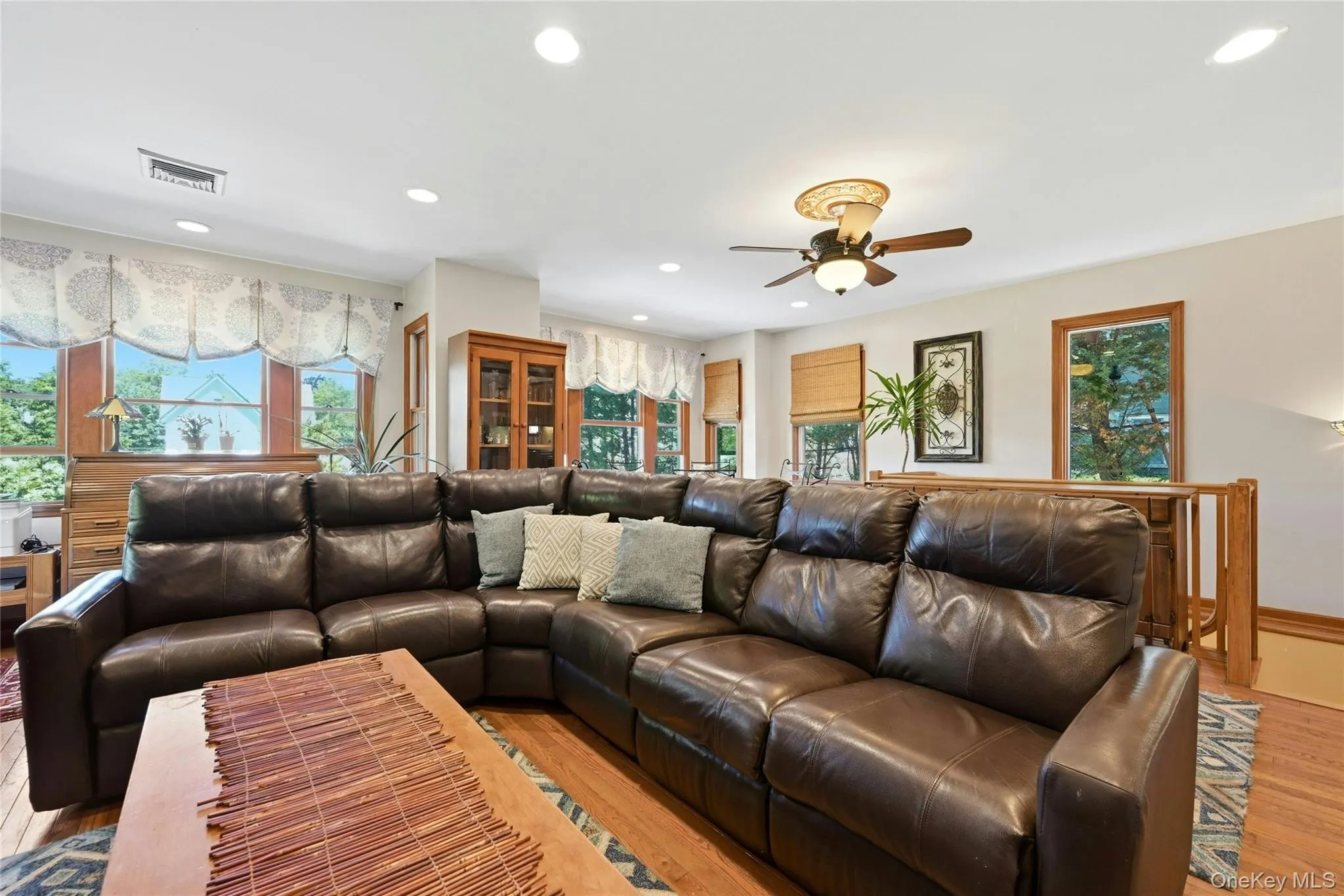 29 Vail Street, Huntington, NY, 4 Bedrooms Bedrooms, 10 Rooms Rooms,3 BathroomsBathrooms,Residential,For Rent,Vail,0,KEY1017967 29 Vail Street, Huntington, NY, 4 Bedrooms Bedrooms, 10 Rooms Rooms,3 BathroomsBathrooms,Residential,For Rent,Vail,0,KEY1017967