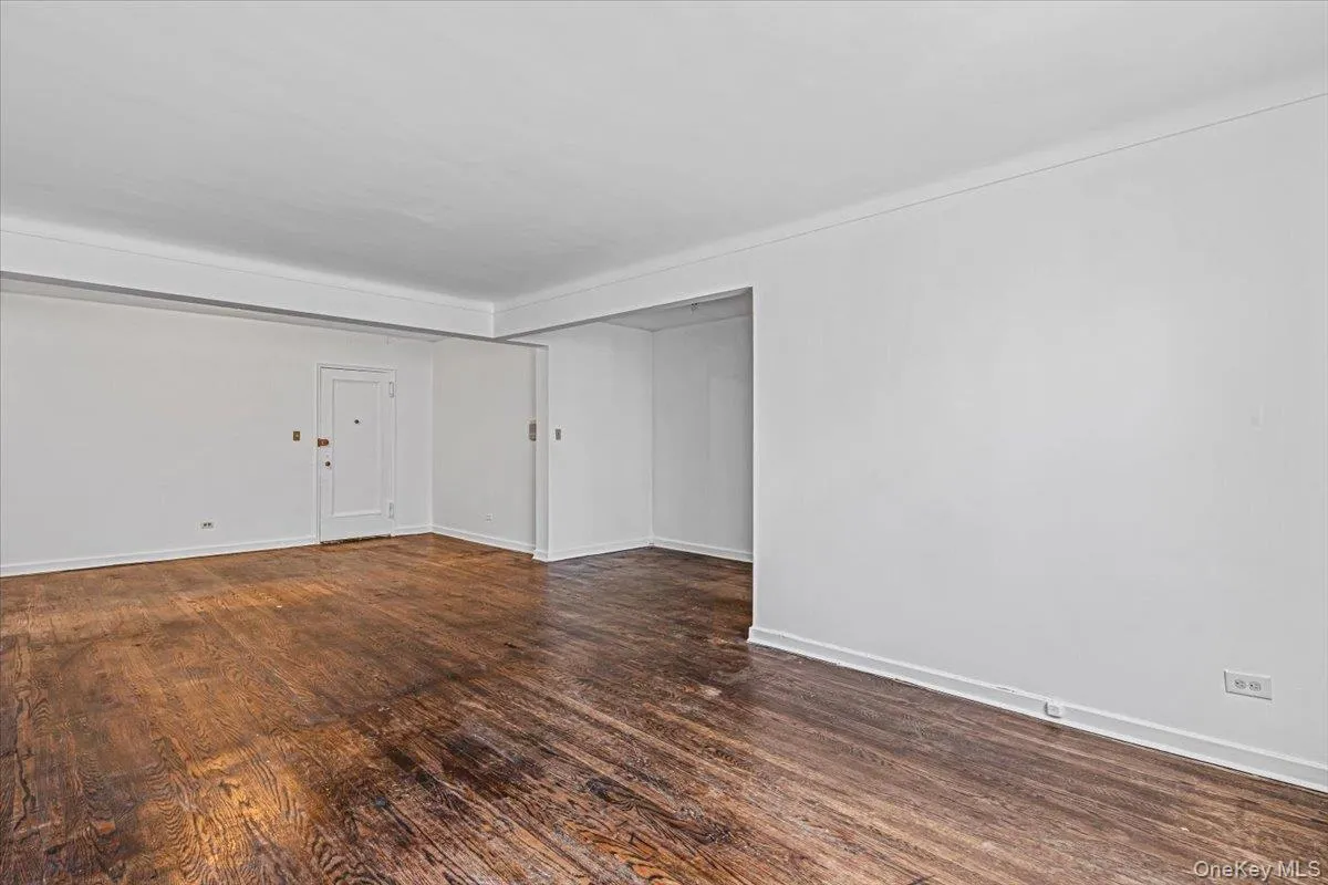 8333 Austin Street, New York, NY, 2 Bedrooms Bedrooms, 6 Rooms Rooms,1 BathroomBathrooms,Residential,For Rent,Austin,0,1017972 8333 Austin Street, New York, NY, 2 Bedrooms Bedrooms, 6 Rooms Rooms,1 BathroomBathrooms,Residential,For Rent,Austin,0,1017972
