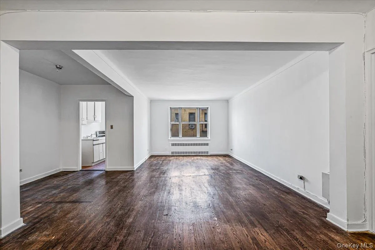 8333 Austin Street, New York, NY, 2 Bedrooms Bedrooms, 6 Rooms Rooms,1 BathroomBathrooms,Residential,For Rent,Austin,0,1017972 8333 Austin Street, New York, NY, 2 Bedrooms Bedrooms, 6 Rooms Rooms,1 BathroomBathrooms,Residential,For Rent,Austin,0,1017972
