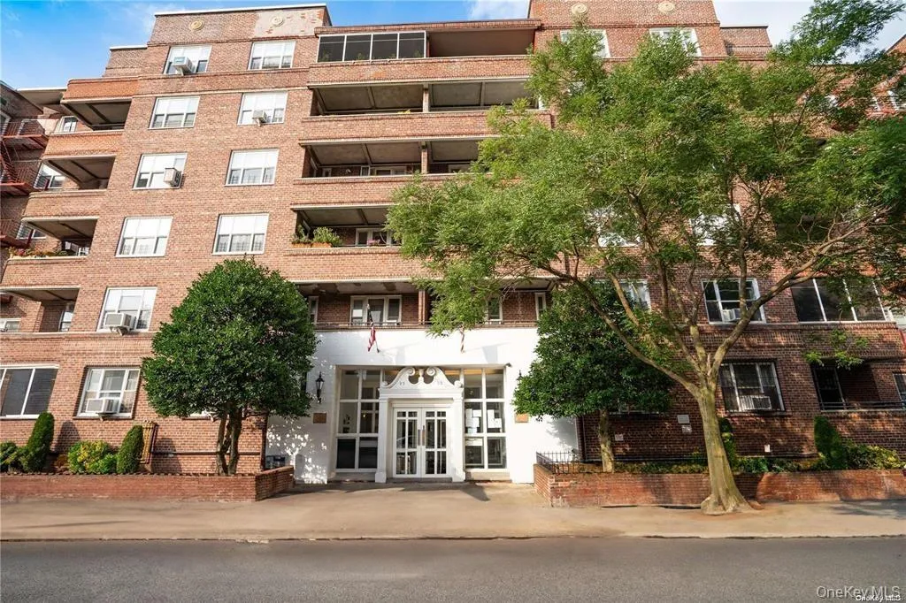 8333 Austin Street, New York, NY, 2 Bedrooms Bedrooms, 6 Rooms Rooms,1 BathroomBathrooms,Residential,For Rent,Austin,0,1017972 8333 Austin Street, New York, NY, 2 Bedrooms Bedrooms, 6 Rooms Rooms,1 BathroomBathrooms,Residential,For Rent,Austin,0,1017972
