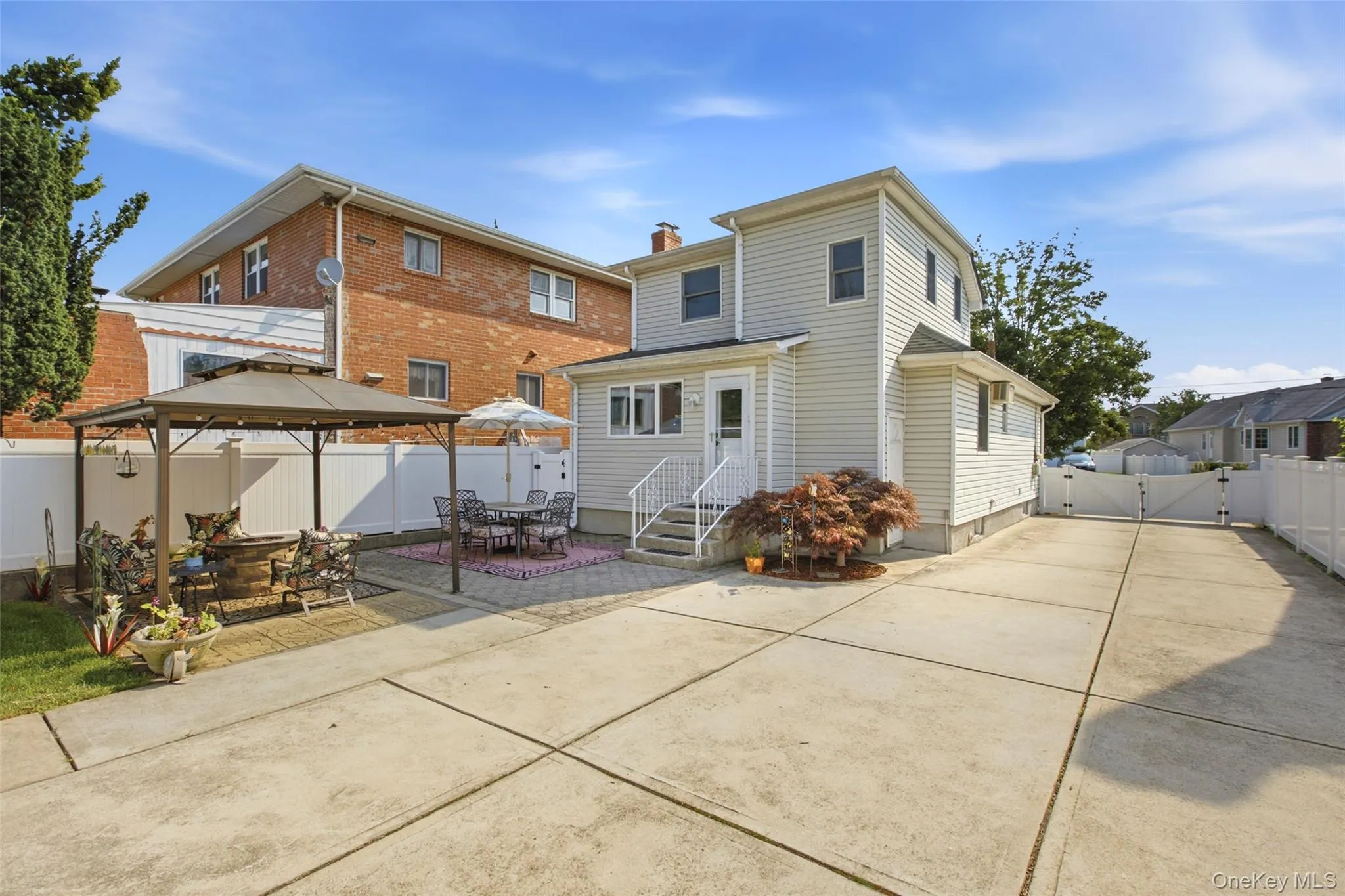 194 Willis Avenue, Hempstead, NY, 3 Bedrooms Bedrooms, 5 Rooms Rooms,2 BathroomsBathrooms,Residential,For Rent,Willis,0,1017974 194 Willis Avenue, Hempstead, NY, 3 Bedrooms Bedrooms, 5 Rooms Rooms,2 BathroomsBathrooms,Residential,For Rent,Willis,0,1017974