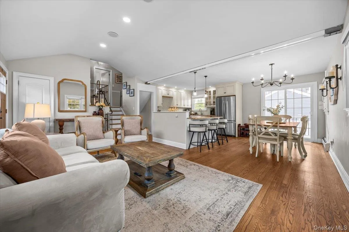 38 Driscoll Avenue, Hempstead, NY, 3 Bedrooms Bedrooms, 7 Rooms Rooms,2 BathroomsBathrooms,Residential,For Rent,Driscoll,0,KEY1017977 38 Driscoll Avenue, Hempstead, NY, 3 Bedrooms Bedrooms, 7 Rooms Rooms,2 BathroomsBathrooms,Residential,For Rent,Driscoll,0,KEY1017977